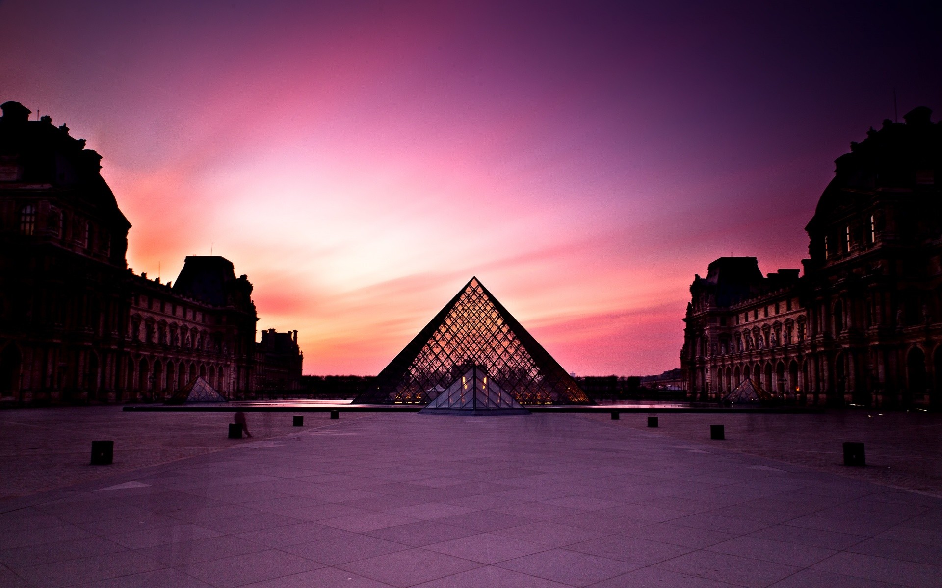 Piramide del Louvre, Louvre, Parigi, Tramonto, Cielo rosa, 16:10 Full HD, wallpaper widescreen