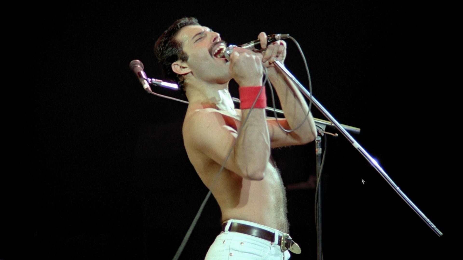 Freddie Mercury, Queen, Microfono, Concerto, Sfondo nero, Full HD, wallpaper per portatile