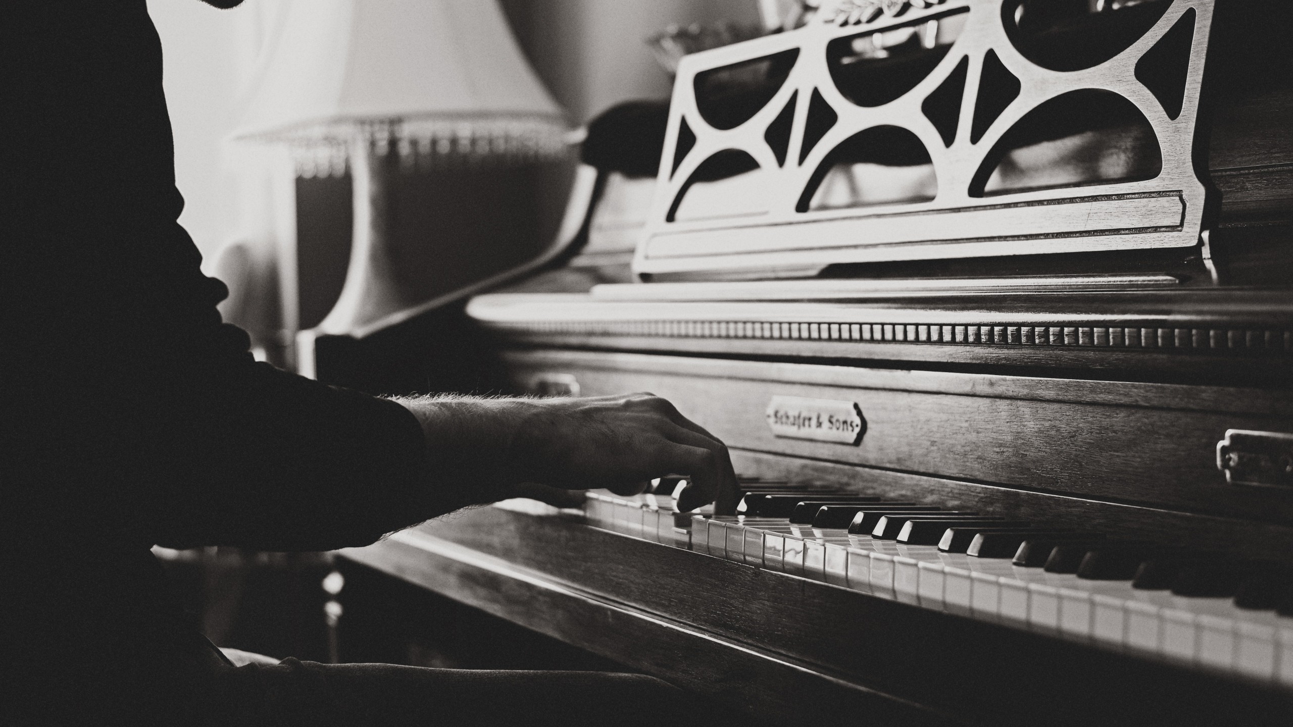 Pianoforte, Pianista, Bianco e nero, Vintage, 2K, sfondo Windows 11