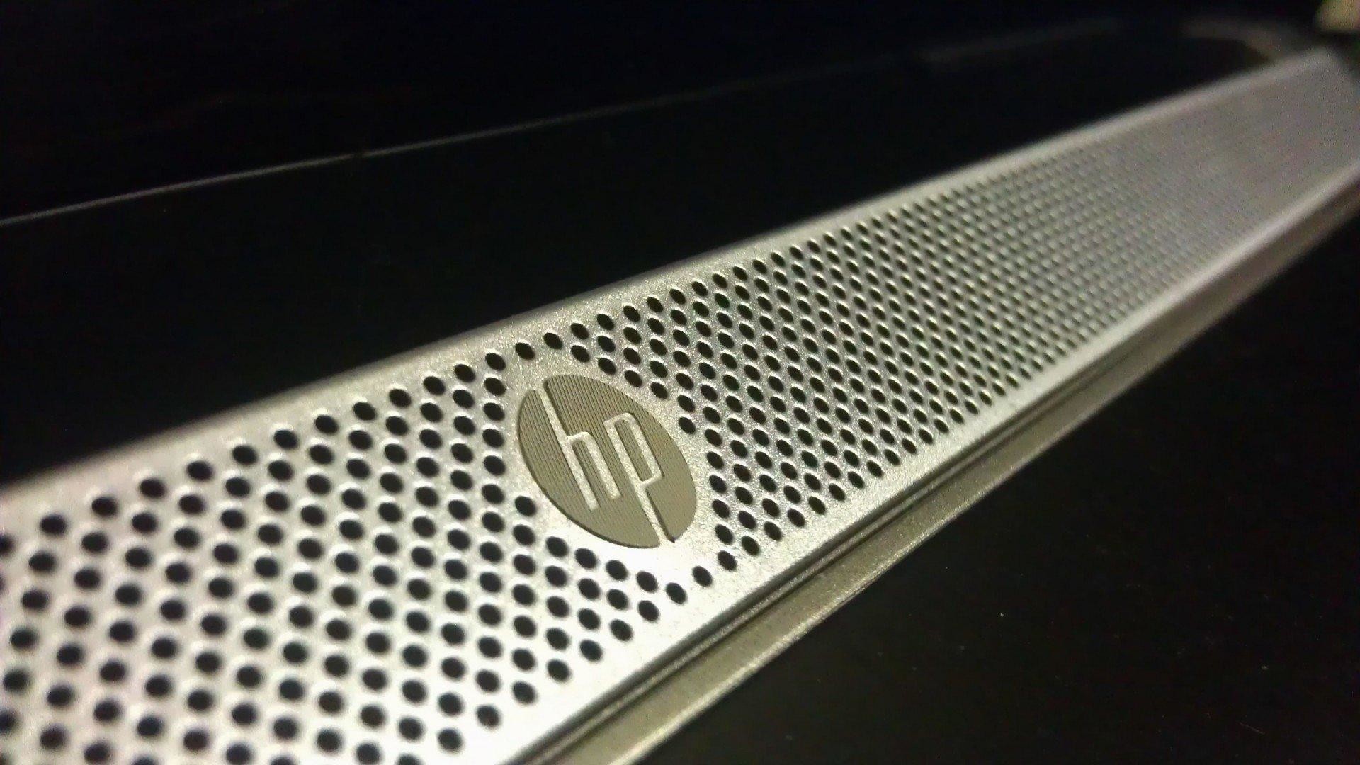 Logo HP, Griglia altoparlante, Metallo, Primo piano, Laptop, 16:9 Full HD, sfondo widescreen