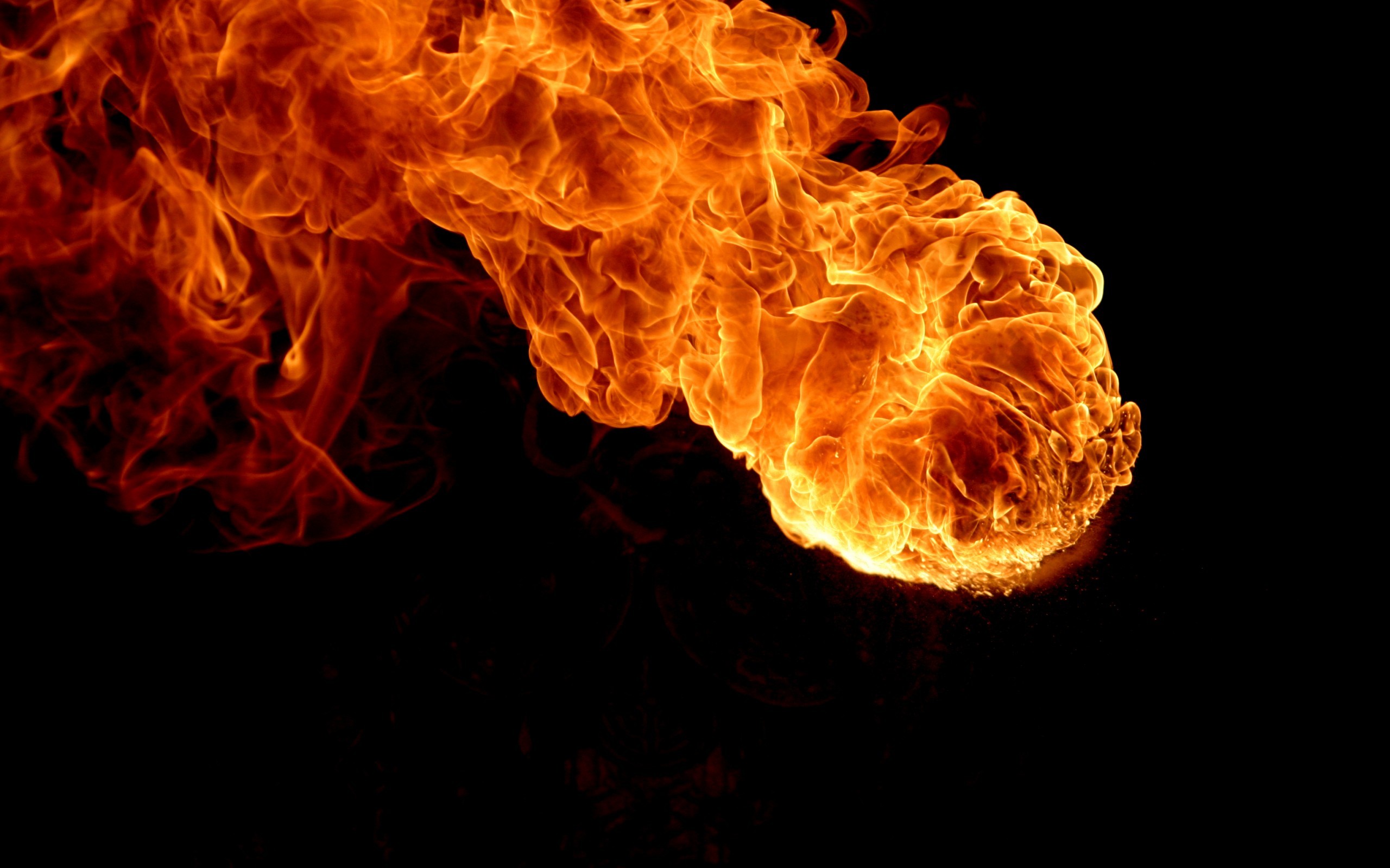 Palla di fuoco, Fiamme, Sfondo nero, 2560x1600, wallpaper desktop