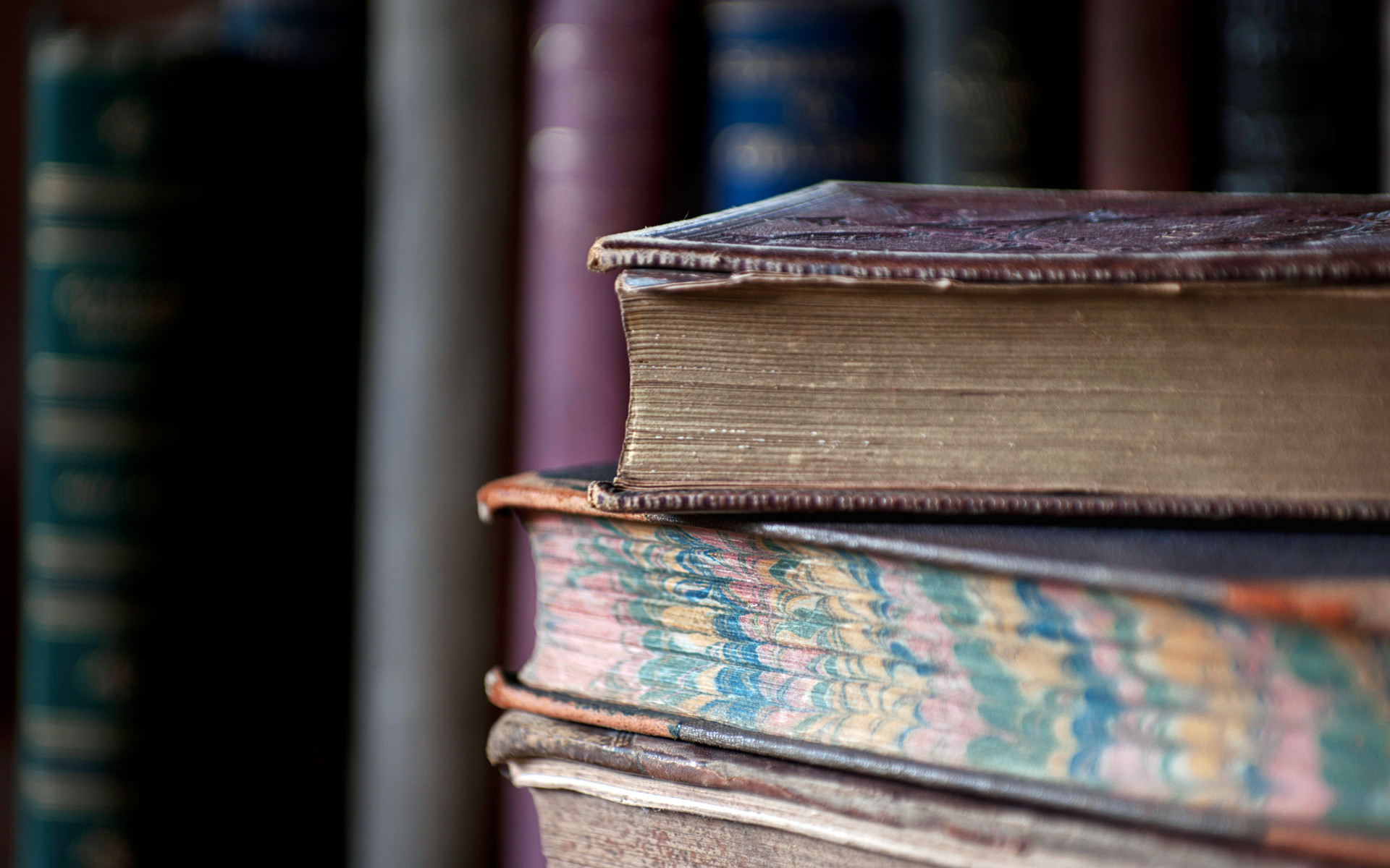Libri antichi, Pila di libri, Profondità di campo, Full HD, sfondo desktop