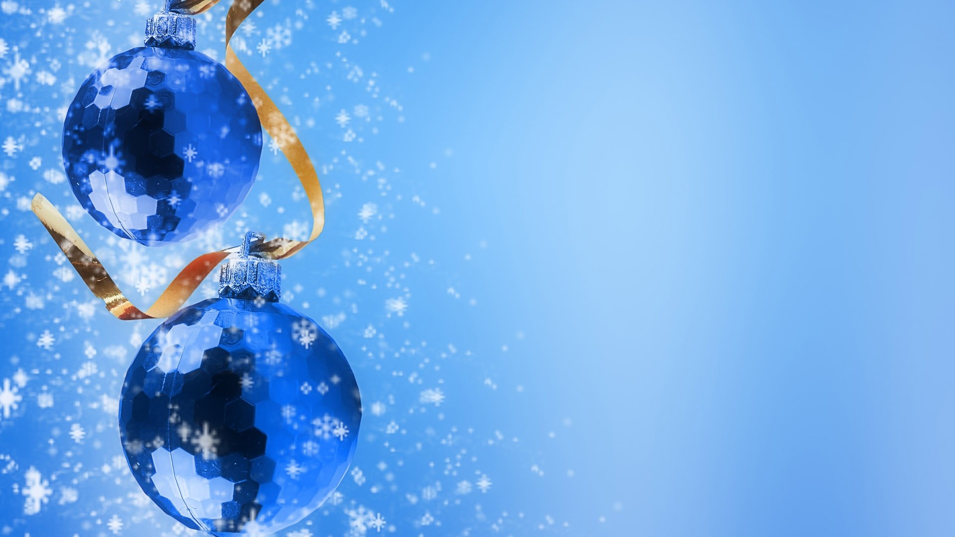 Palline blu, Nastro dorato, Fiocchi di neve, Azzurro, 16:9 Full HD, sfondo widescreen