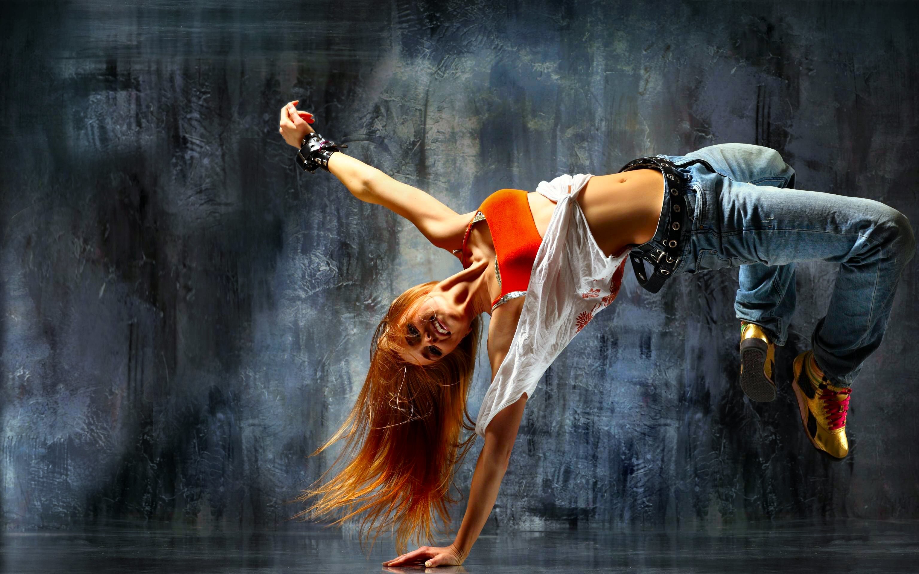 Ballerina, Street dance, Capelli rossi, Acrobazia, 3072x1920, sfondo MacBook Pro