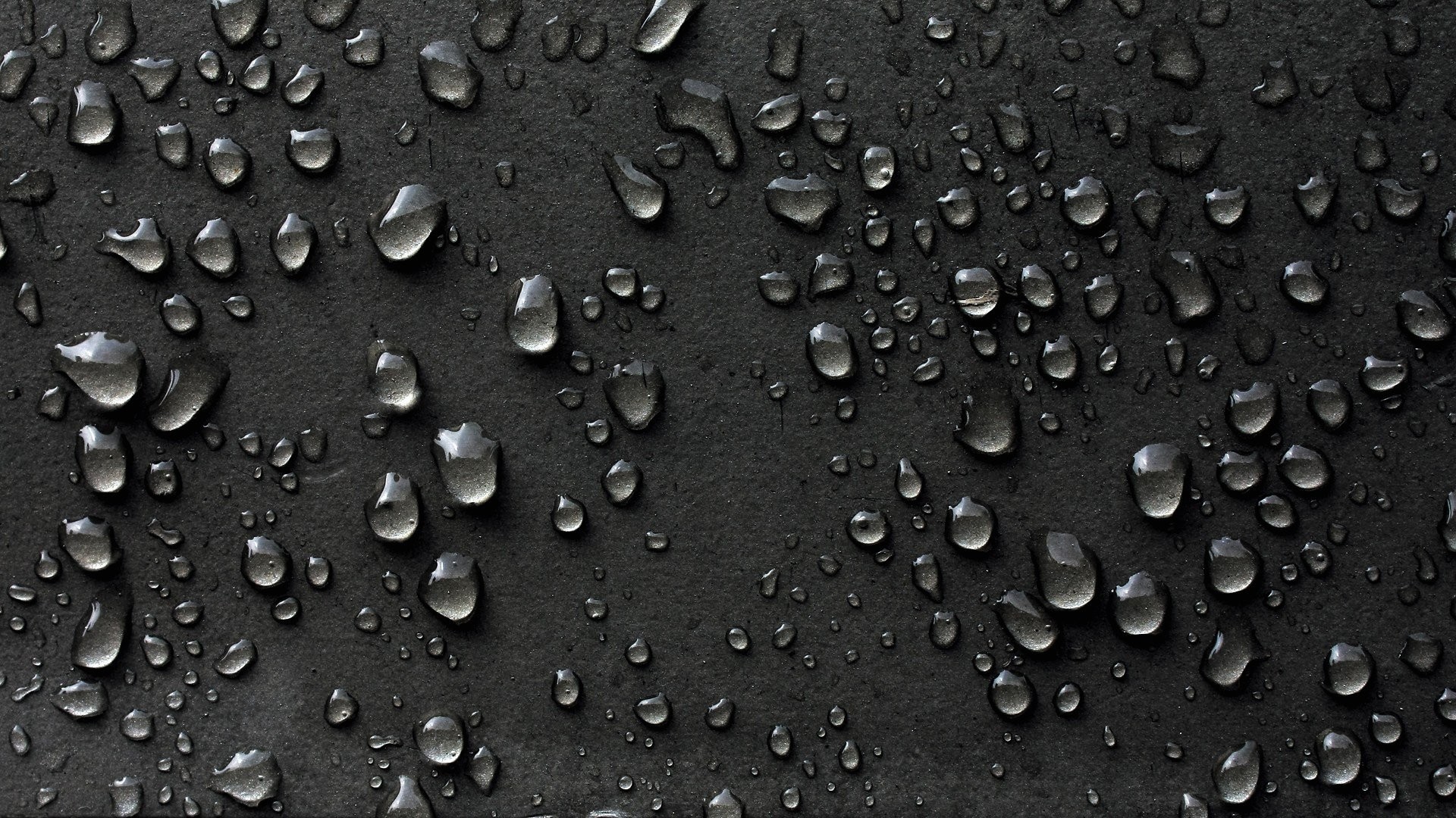 Gocce d'acqua, Superficie nera, Macro, Texture, Bianco e nero, Full HD, sfondo desktop