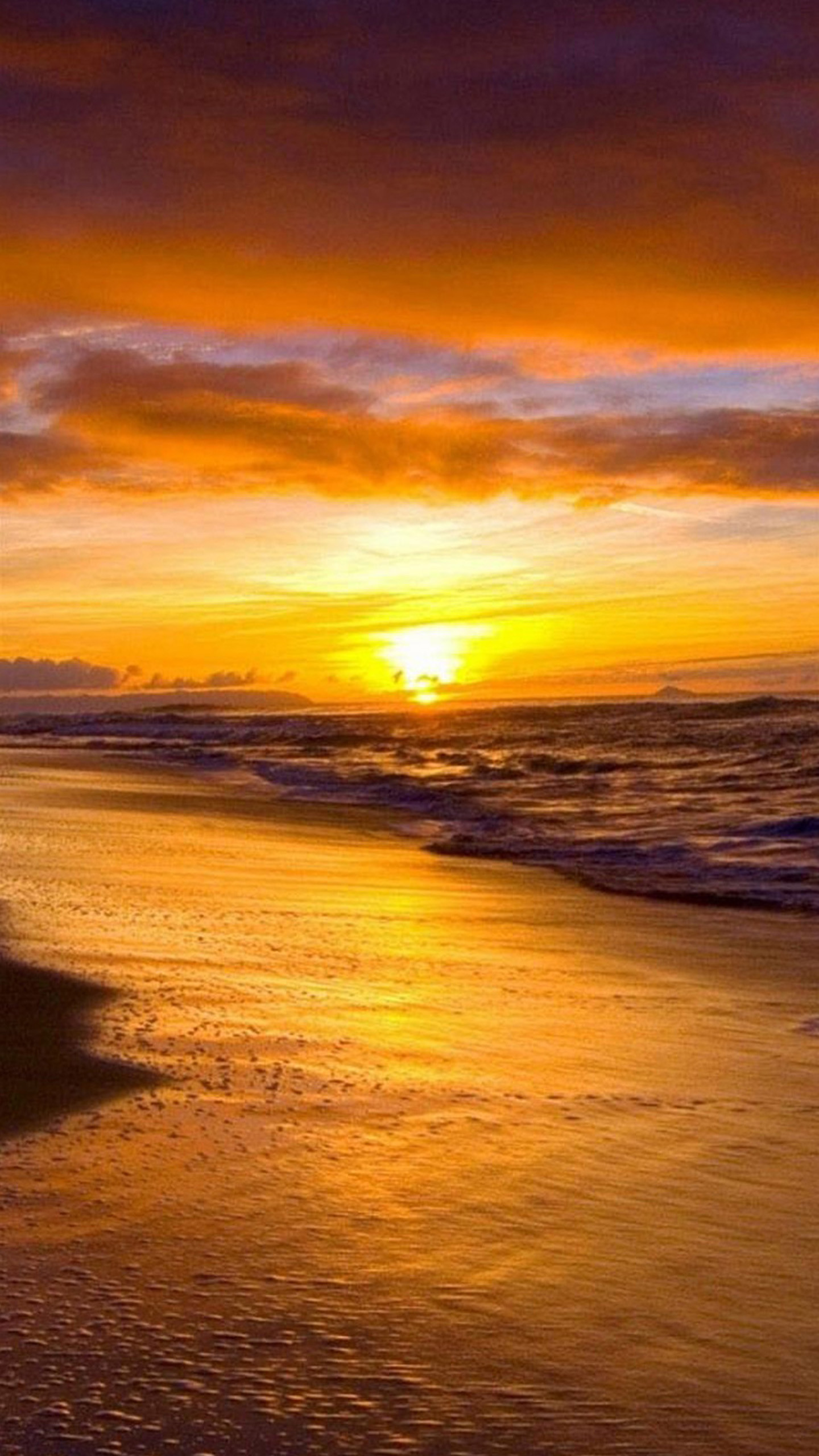 Tramonto, Spiaggia, Mare, Cielo dorato, sfondo Samsung S25 Edge verticale