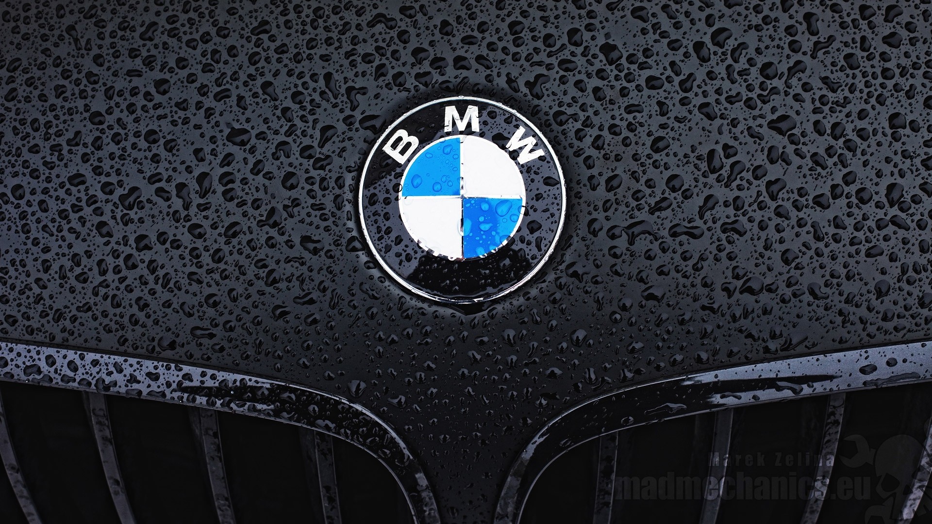 Logo BMW, BMW, Gocce d'acqua, Cofano nero, 16:9 Full HD, sfondo widescreen