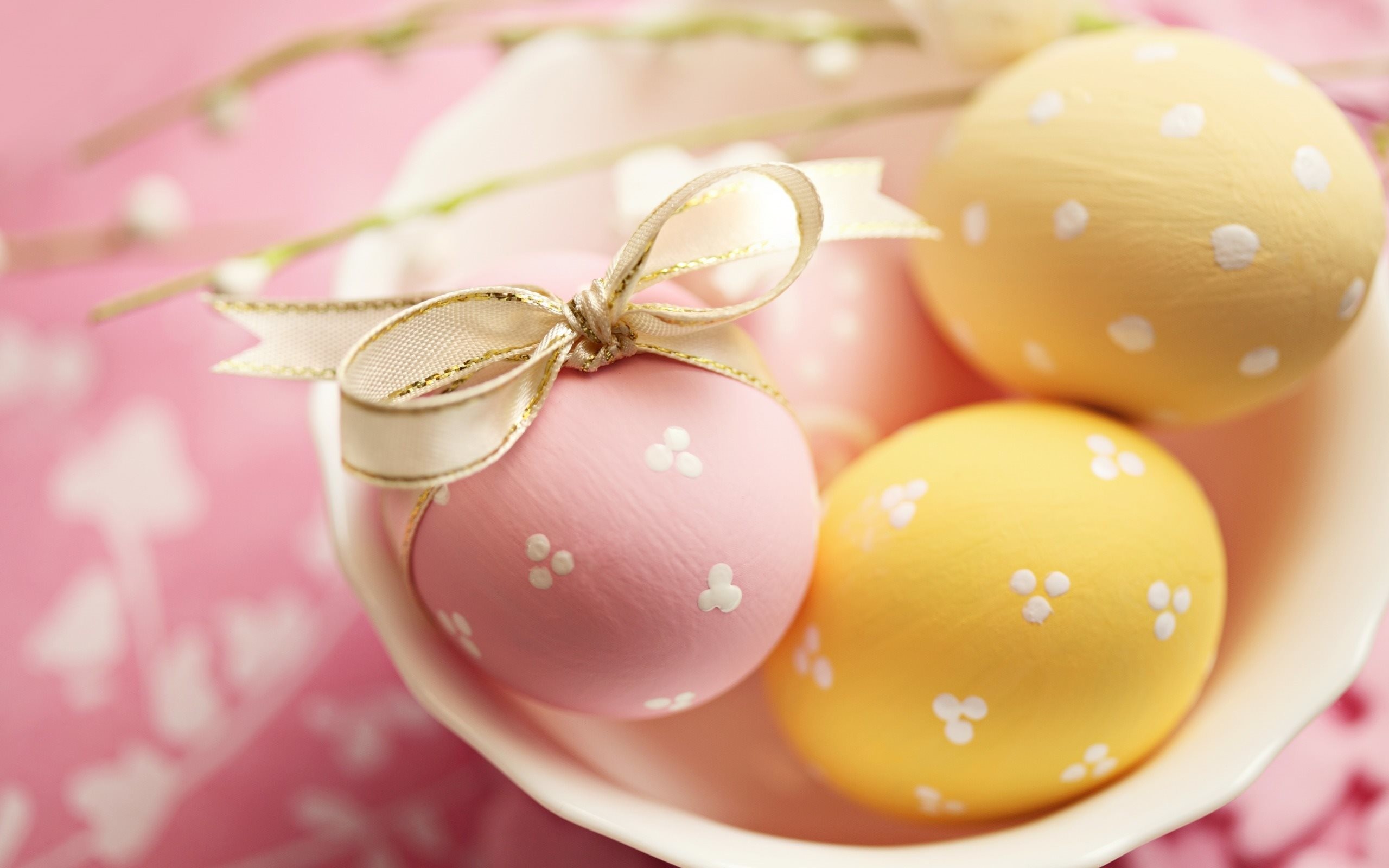 Uova di Pasqua, Uova pastello, Fiocco, Rosa, Giallo, 2560x1600, sfondo per PC