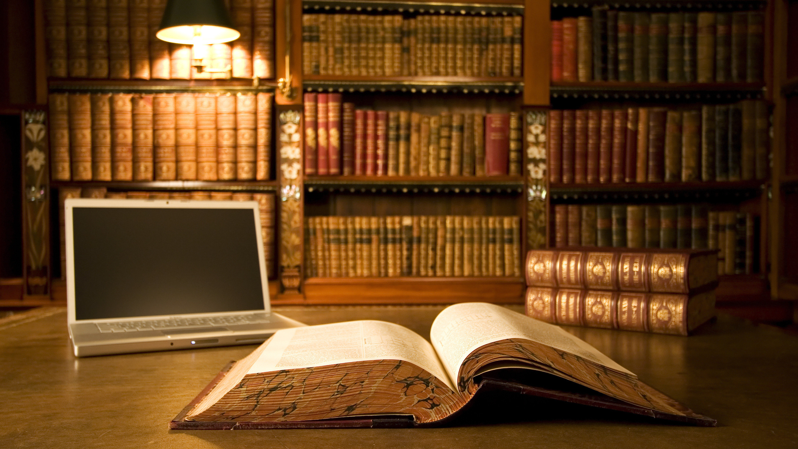 Libro aperto, Laptop, Libreria, Libri antichi, 2560x1440, sfondo per PC
