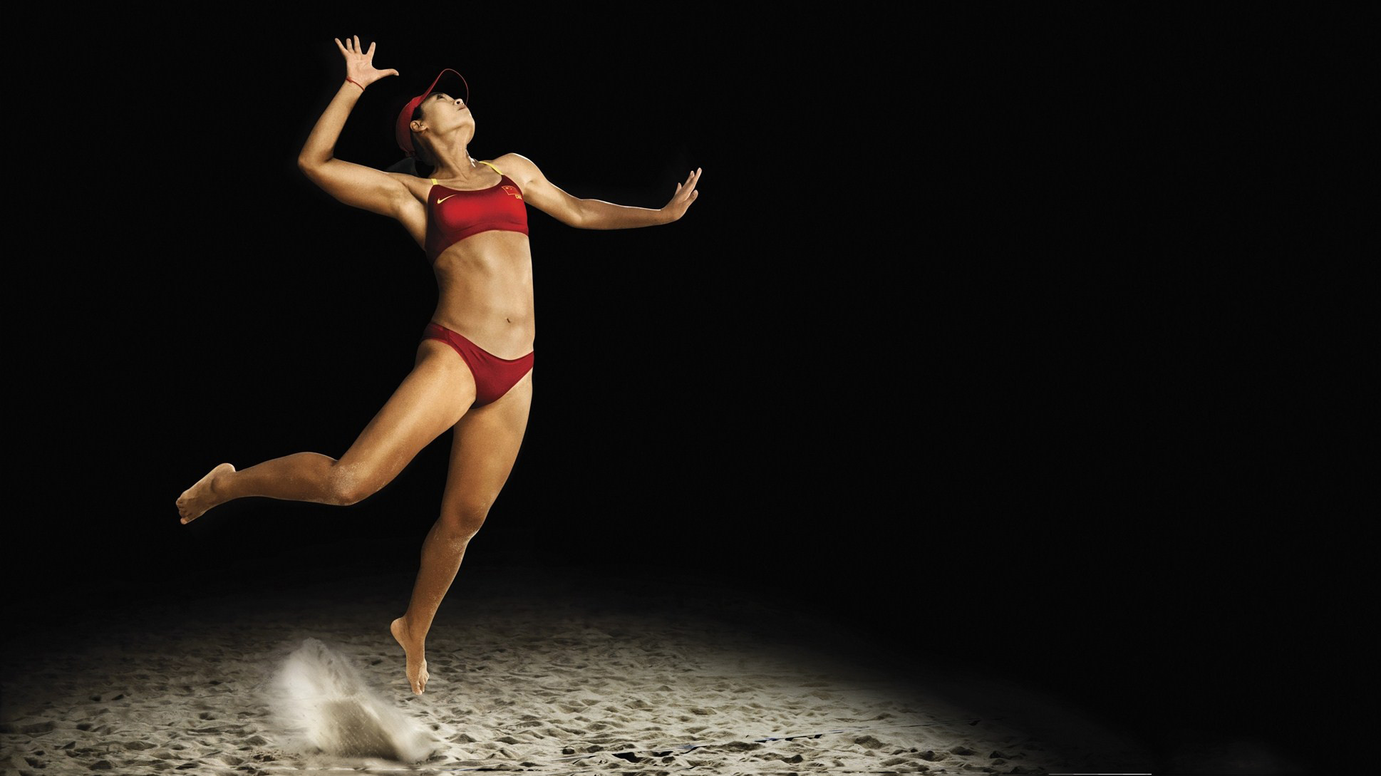Beach volley femminile, Schiacciata, Sabbia, Sfondo nero, Full HD, wallpaper per PC