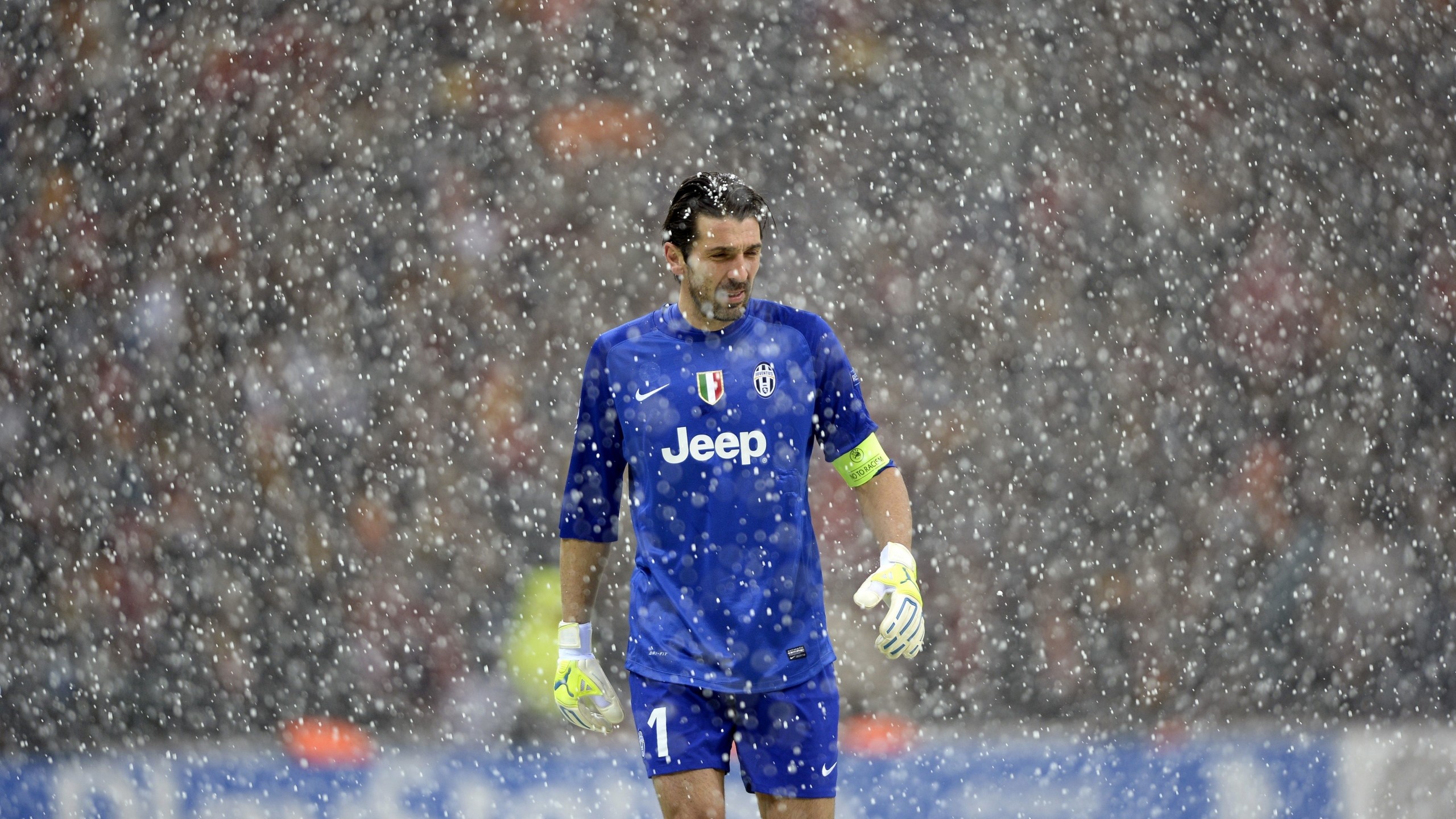 Gianluigi Buffon, Juventus, Portiere, Neve, 2560x1440, sfondo per PC