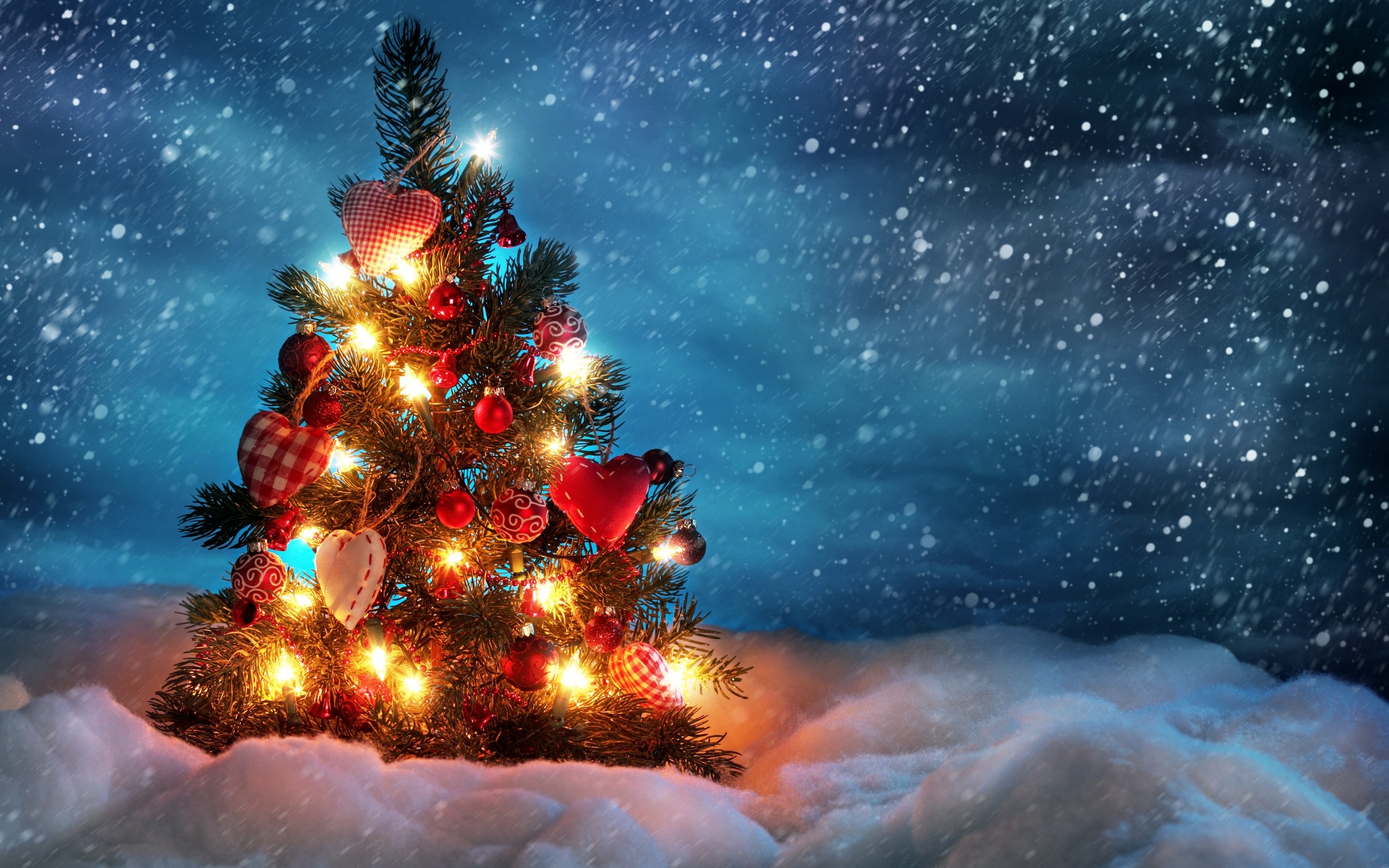 Natale, Albero di Natale, Nevicata, Cuori, 2K, sfondo per portatile