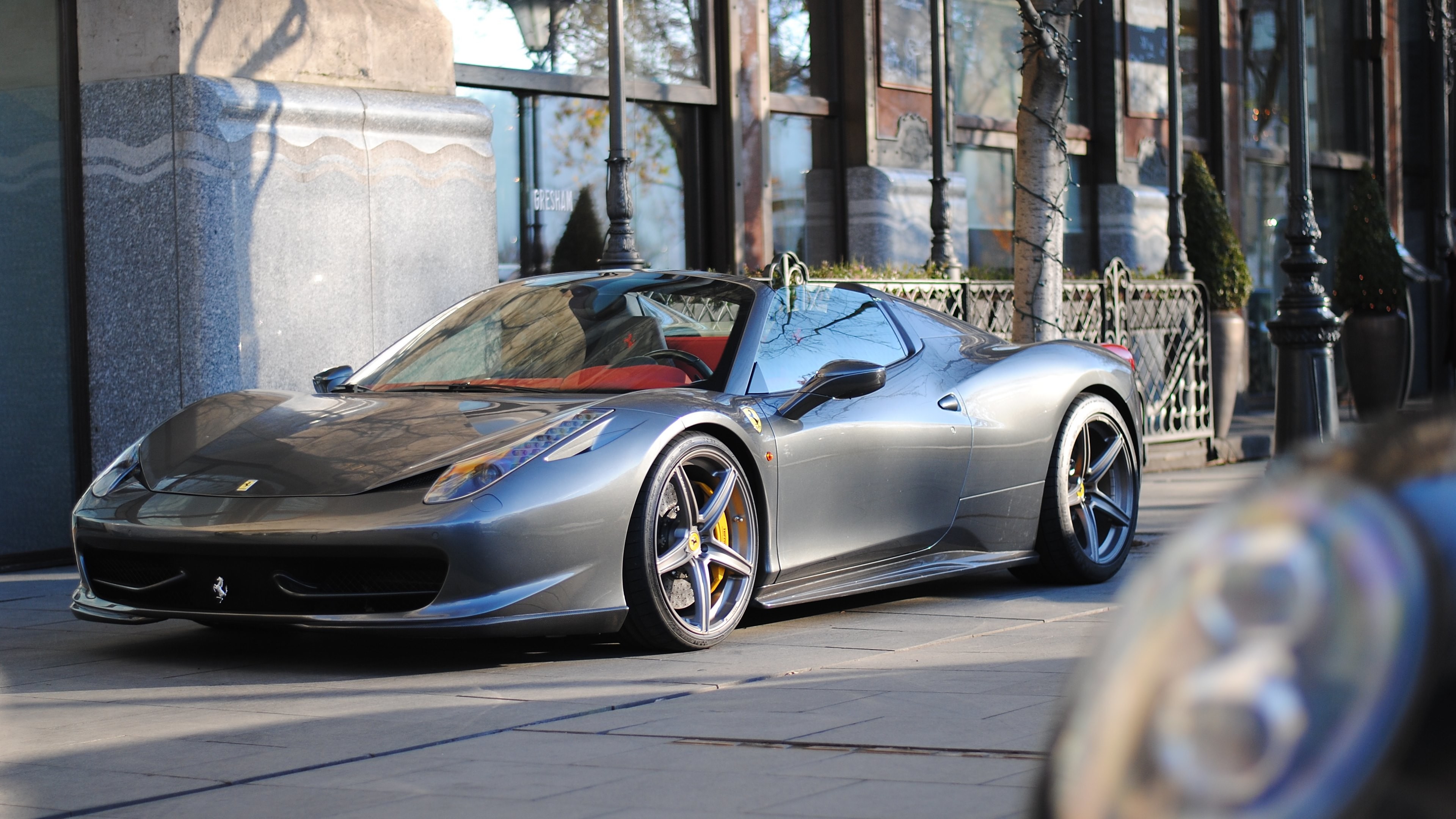 Ferrari 458 Spider, Ferrari, Argento, Città, 4K, sfondo per portatile
