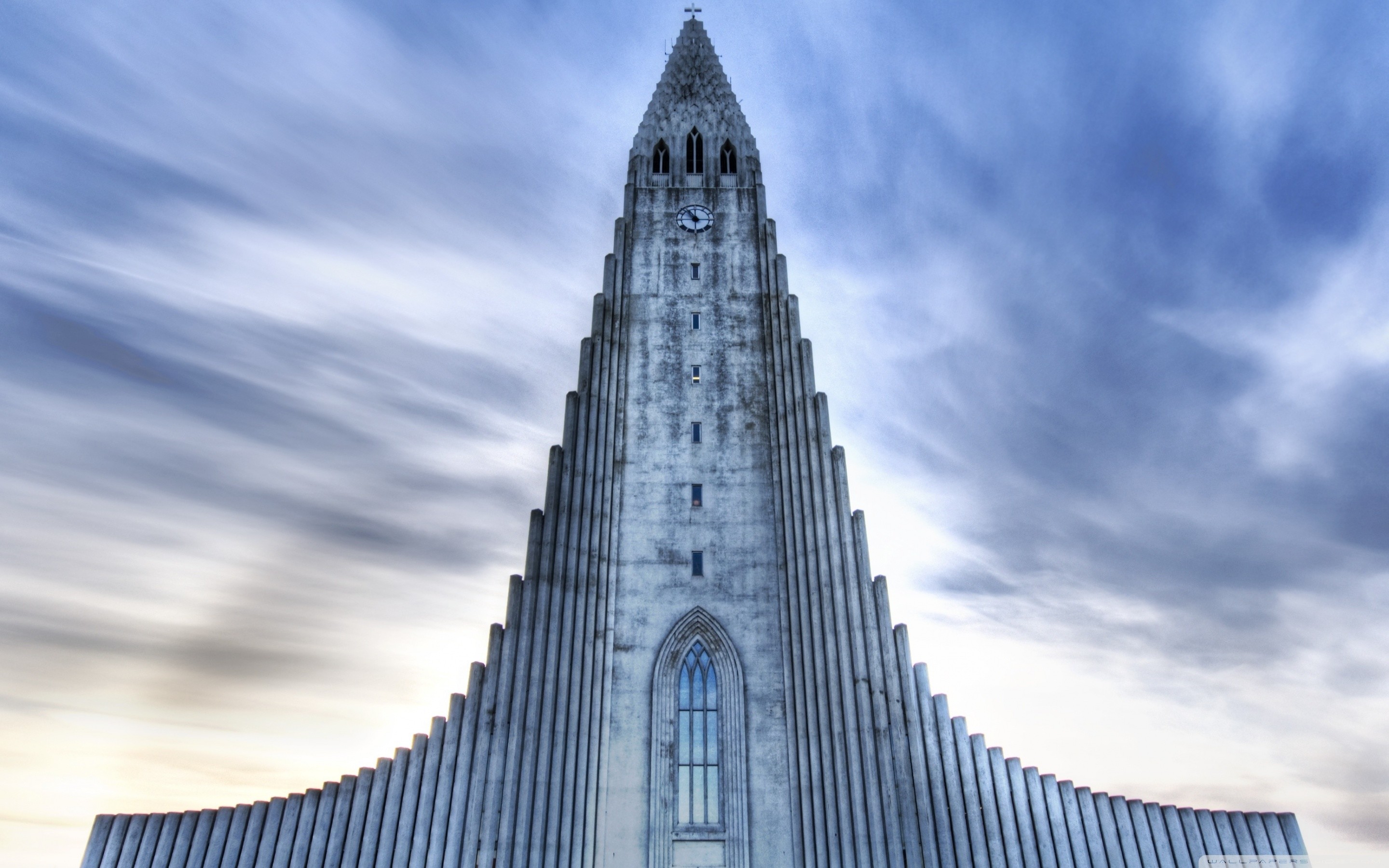 Hallgrímskirkja, Reykjavík, Islanda, Chiesa, Prospettiva dal basso, wallpaper 2880x1800