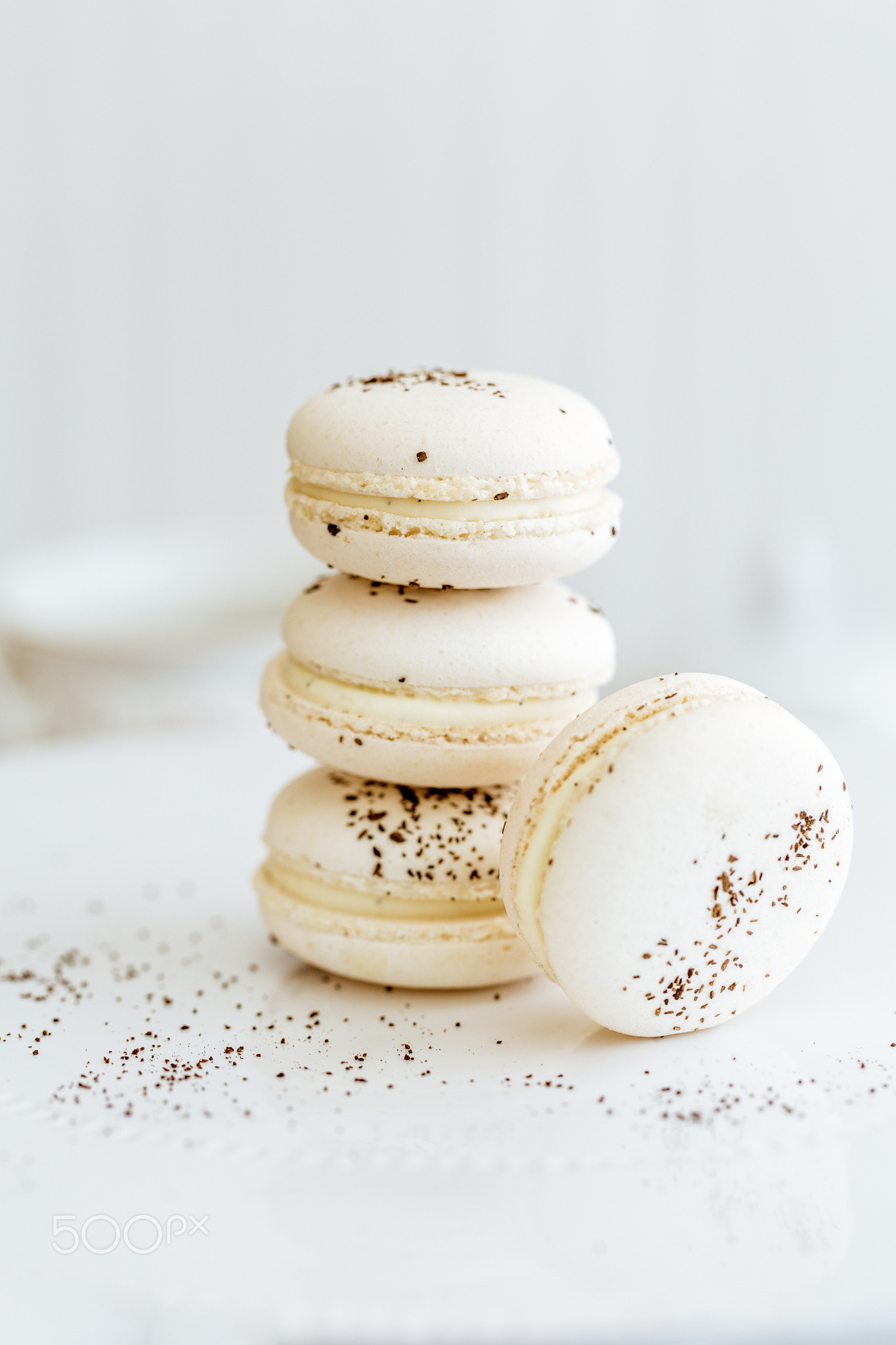 Macarons bianchi, Pila, Minimalista, Full HD, sfondo verticale per cellulare