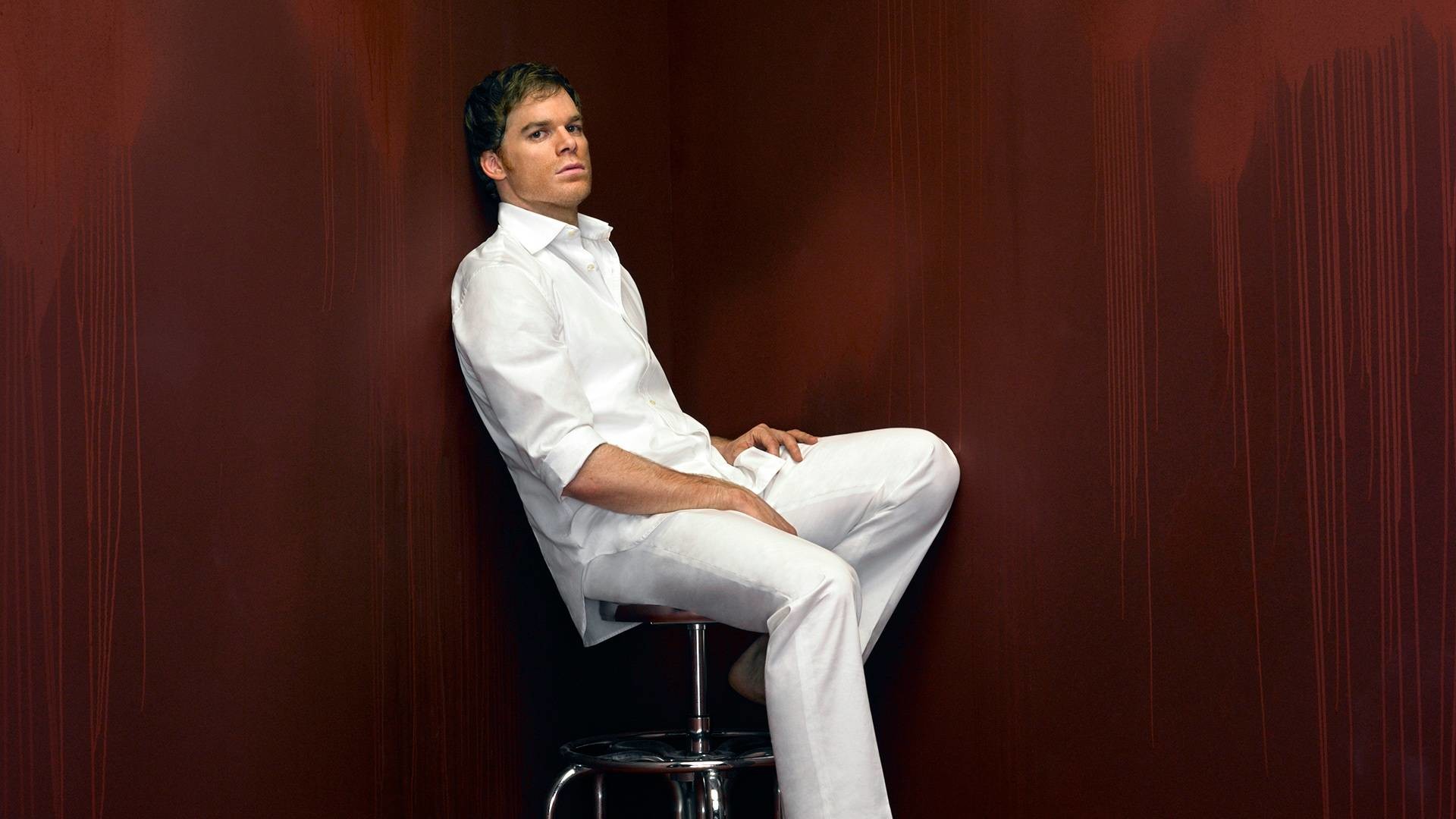 Dexter Morgan, Michael C. Hall, Dexter, Abito bianco, Sgabello, 1920x1080, immagine di sfondo