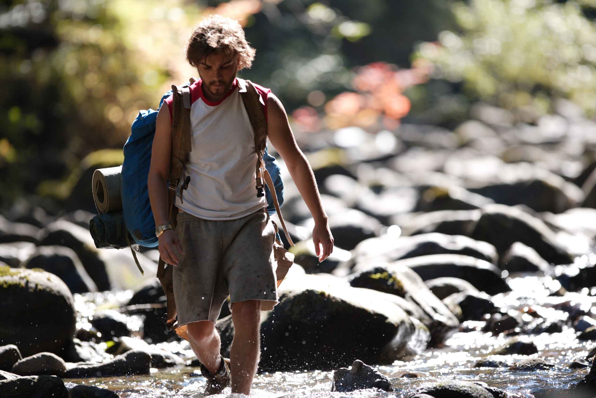 Into the Wild - Nelle terre selvagge, Emile Hirsch, Zaino, Ruscello, Escursionismo, wallpaper Full HD