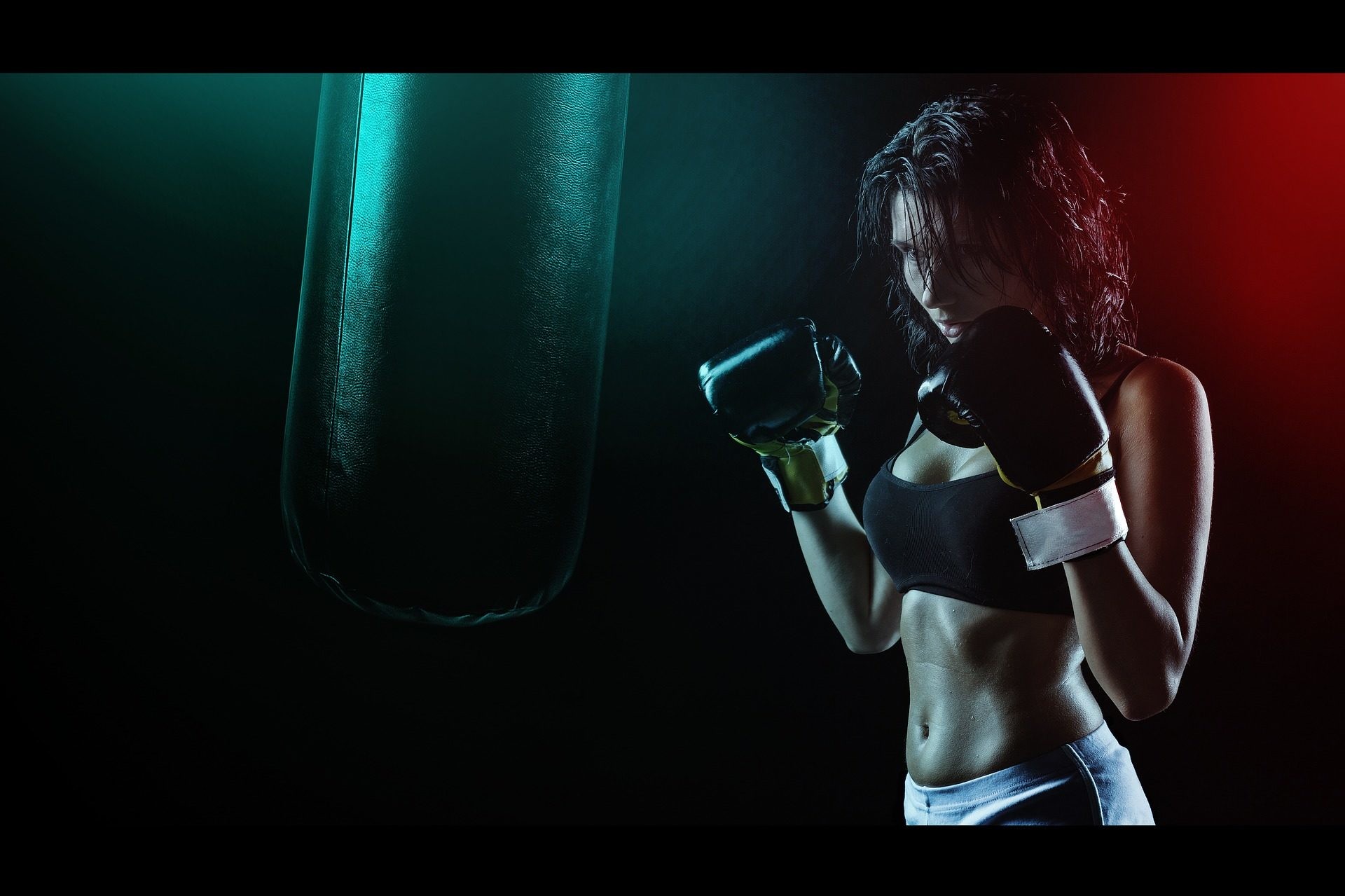 Boxe, Pugile donna, Sacco da boxe, Guantoni, Full HD, sfondo per PC