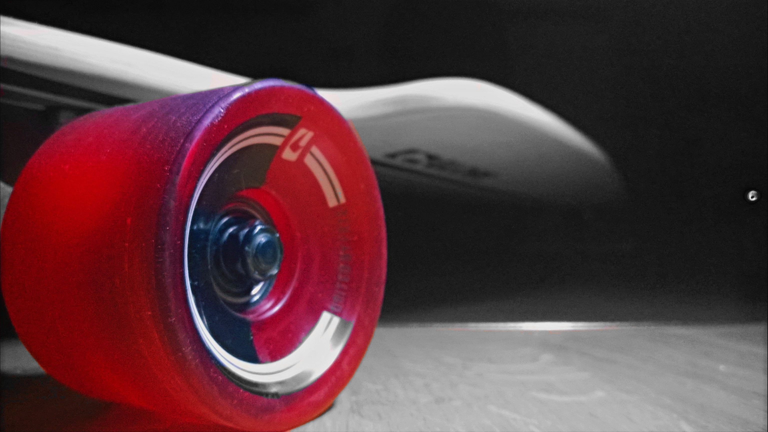 Longboard, Ruota rossa, Primo piano, 2K, sfondo per portatile