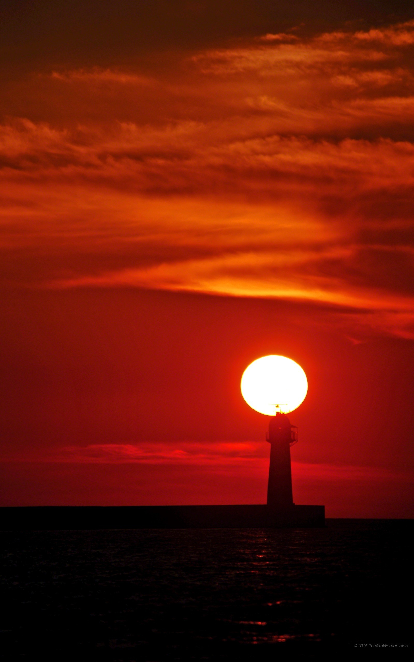 Faro, Sole, Cielo rosso, Silhouette, sfondo per iPhone e Android