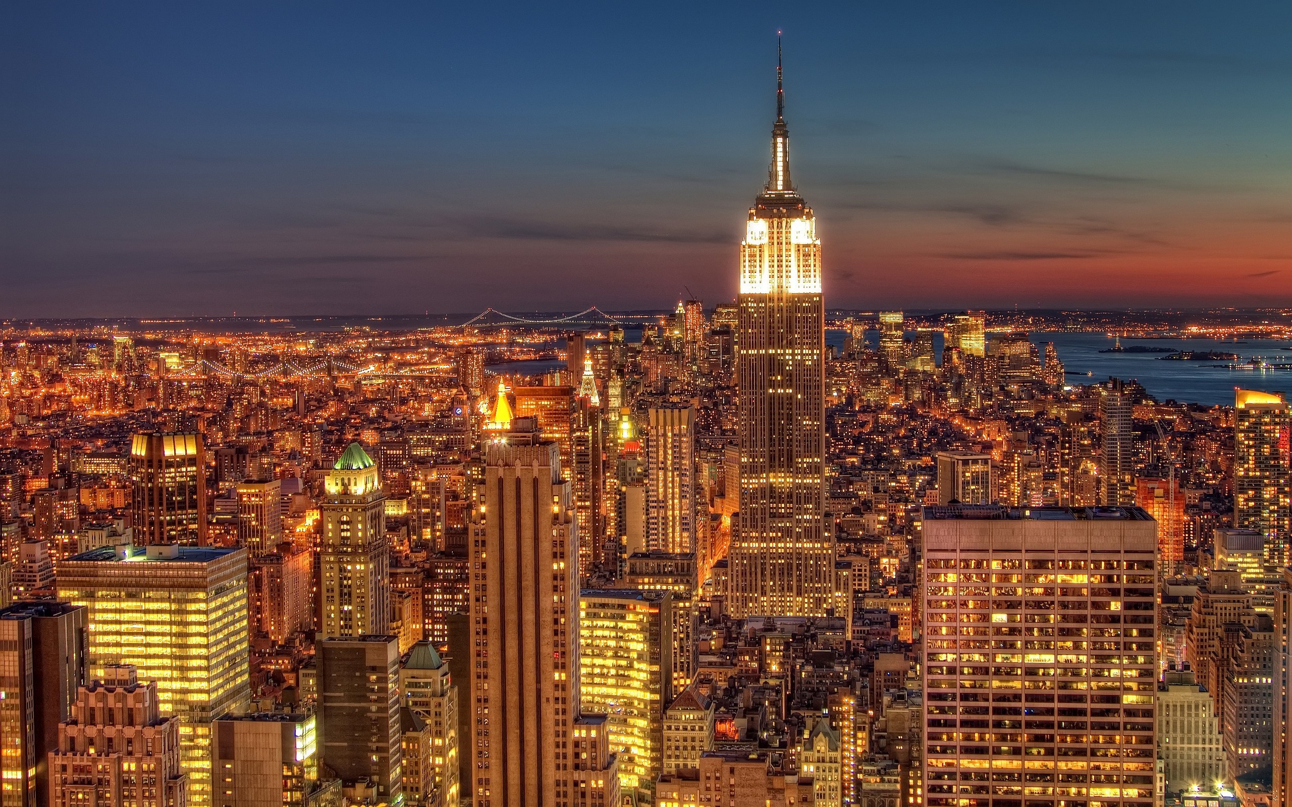 Empire State Building, Manhattan, New York, Crepuscolo, Luci della città, sfondo 2K per PC
