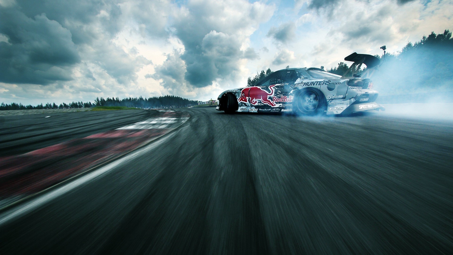 Red Bull, Drifting, Fumo, Pista, Full HD, sfondo Windows 11