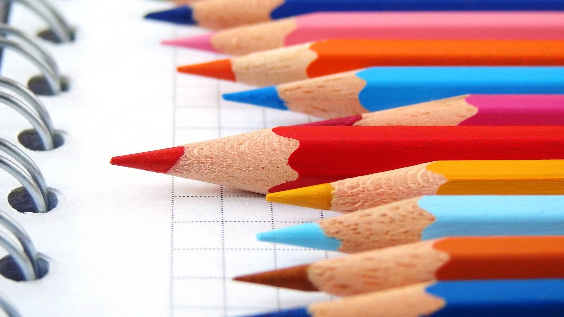 Matite colorate, Quaderno a spirale, Quadretti, Primo piano, 16:9 Full HD, sfondo widescreen