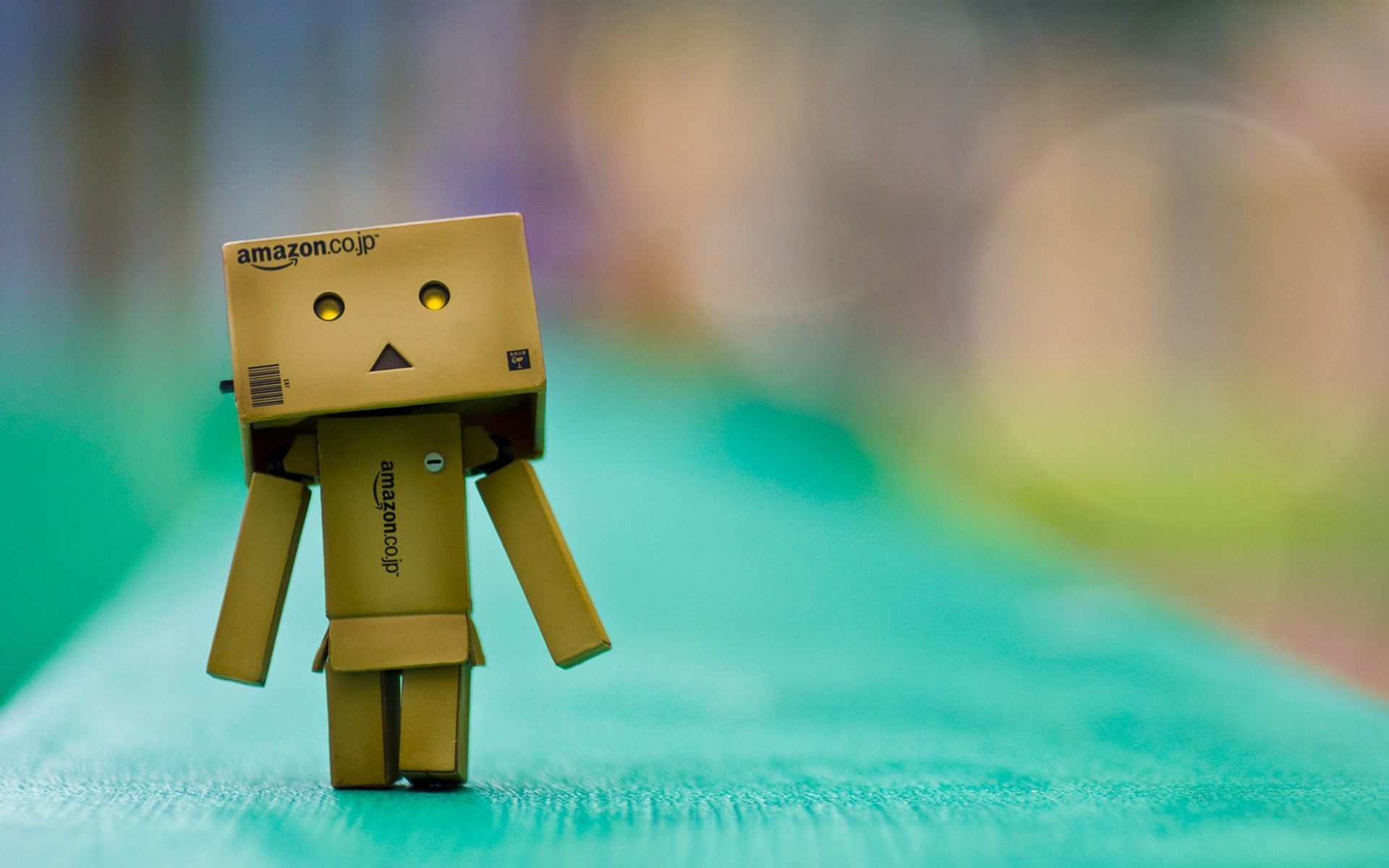 Danbo, Scatola Amazon, Bokeh, Robot di cartone, 1920x1200, sfondo MacBook Pro