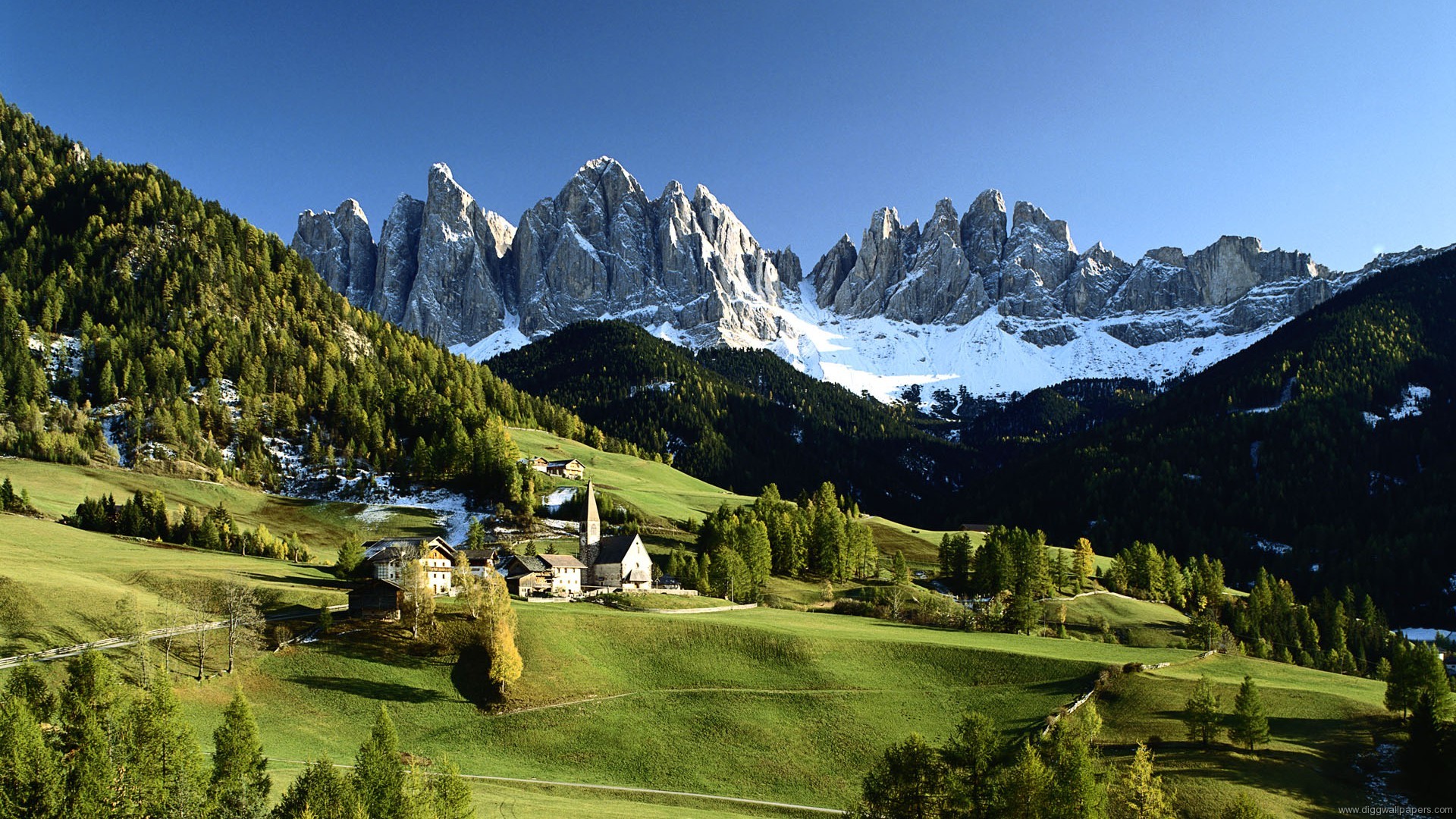 Odle, Val di Funes, Santa Maddalena, Dolomiti, Italia, Prati, Full HD, sfondo Windows 11