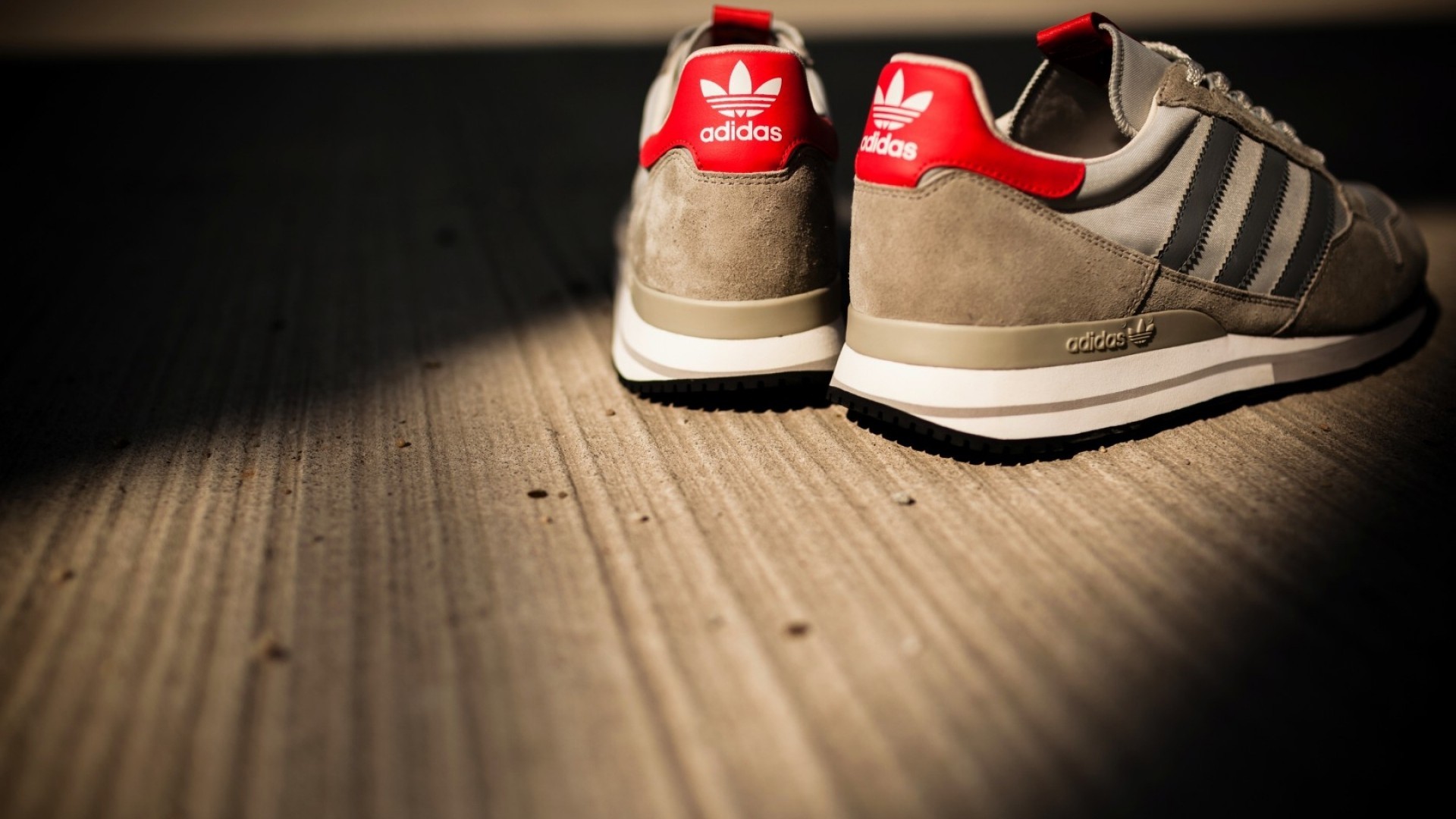 Adidas ZX 500, Sneaker, Pavimento in legno, 1920x1080, immagine di sfondo