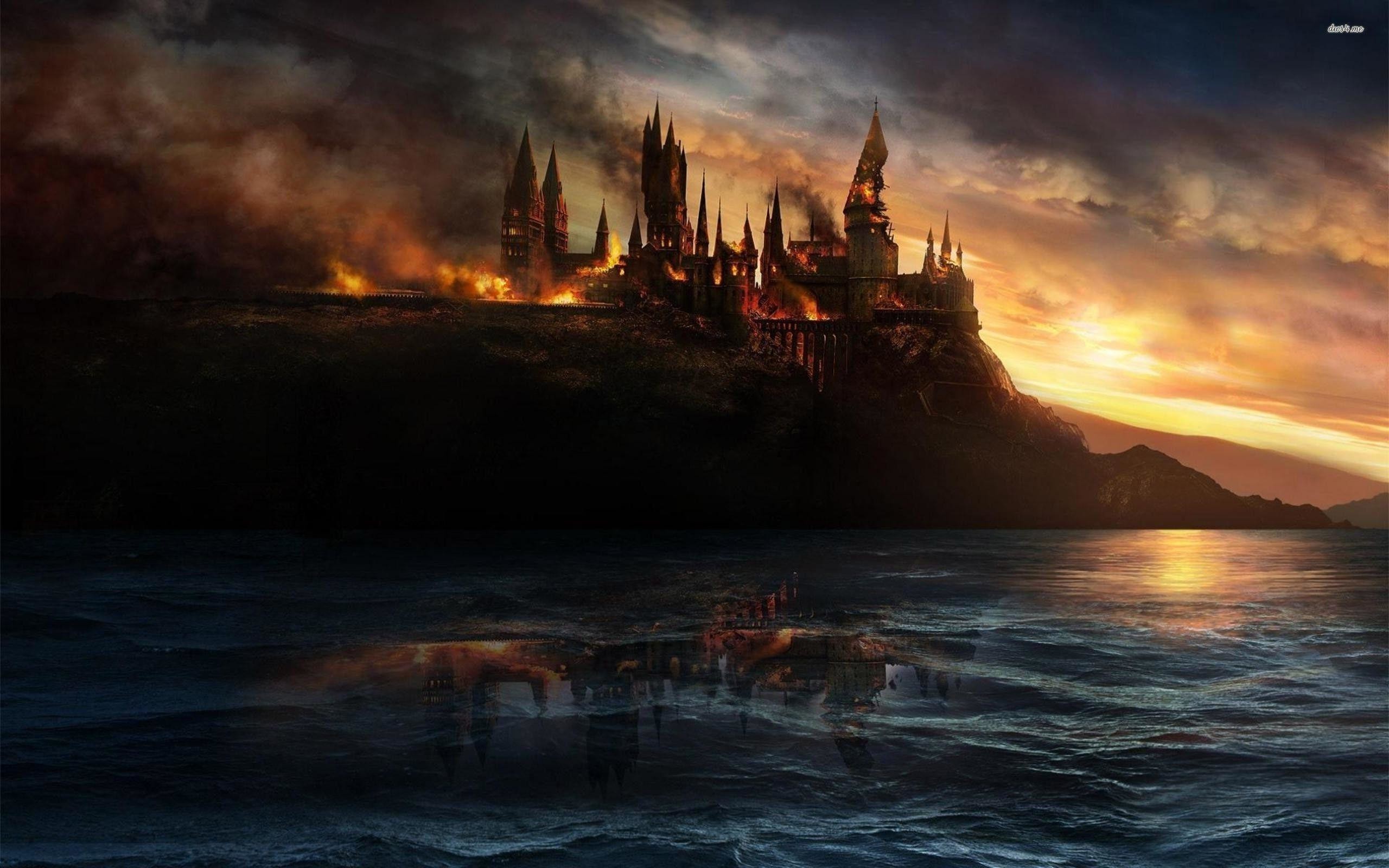 Castello di Hogwarts, Harry Potter e i Doni della Morte, Incendio, sfondo 2K per computer