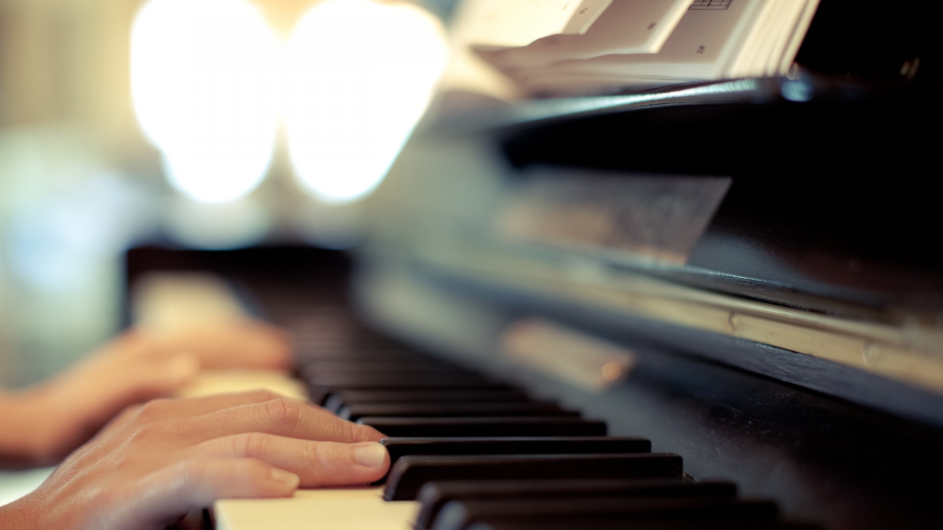 Pianoforte, Mani, Bokeh, Luce, Full HD 1080p, sfondo desktop