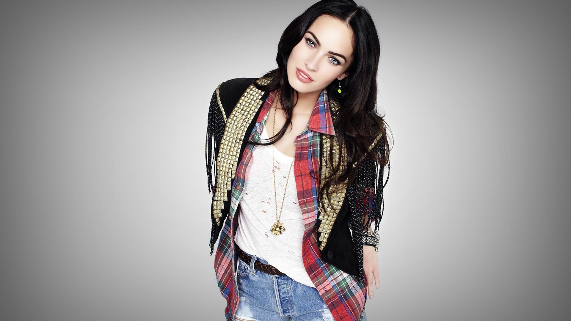 Megan Fox, Giacca, Camicia a quadri, Sfondo grigio, Full HD, wallpaper desktop