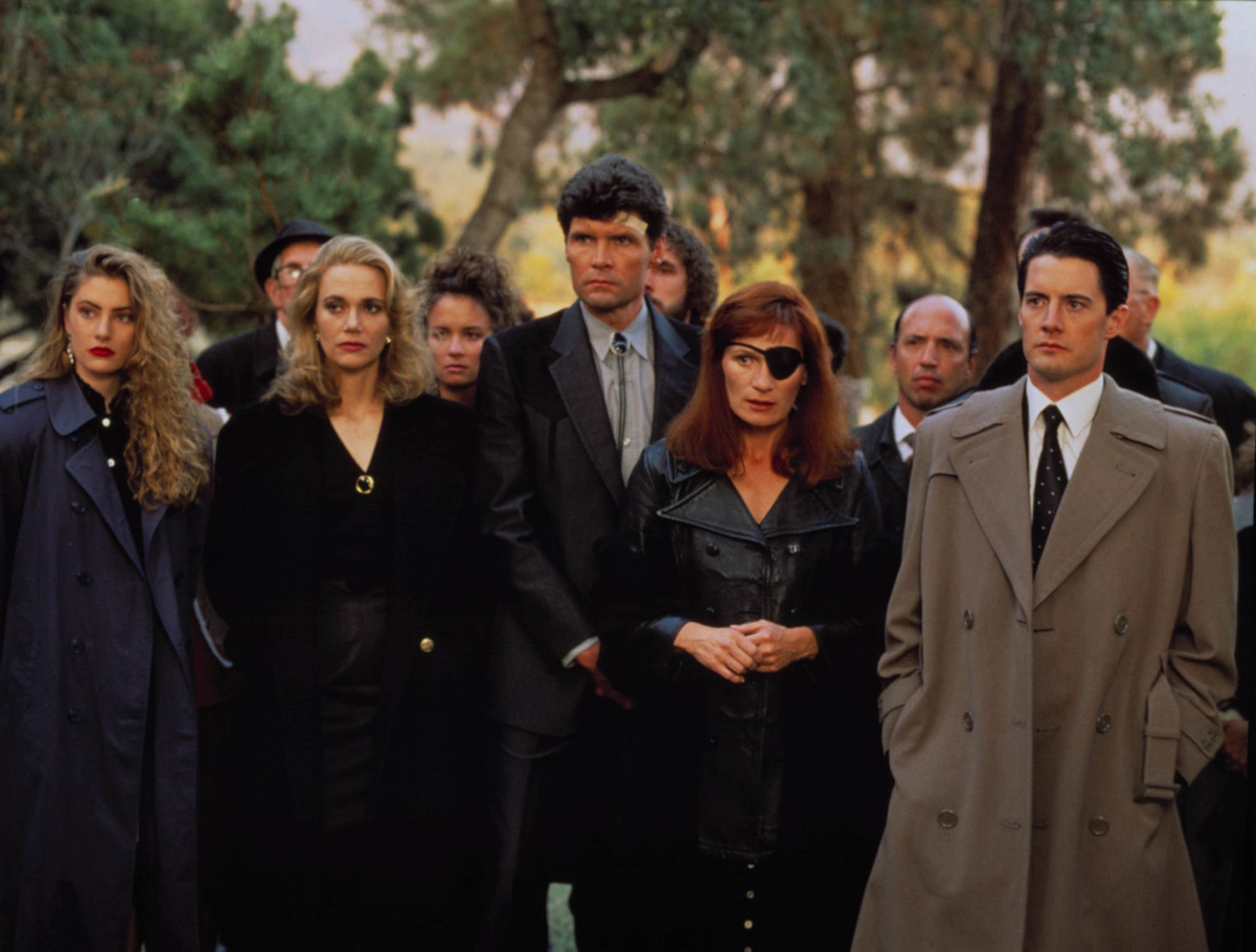 Twin Peaks, Kyle MacLachlan, Dale Cooper, Mädchen Amick, Peggy Lipton, Funerale di Laura Palmer, sfondo per tablet