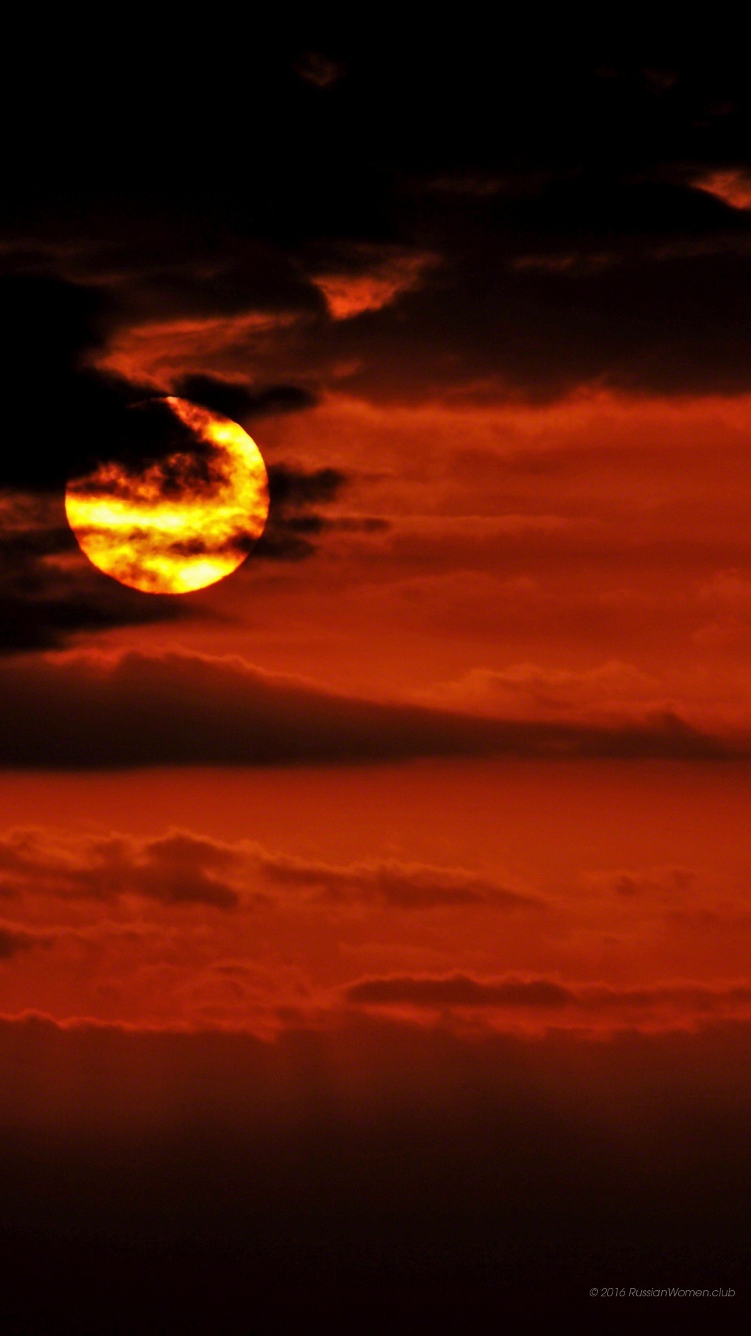 Luna, Nuvole, Notte, Cielo rosso, Full HD, wallpaper per smartphone