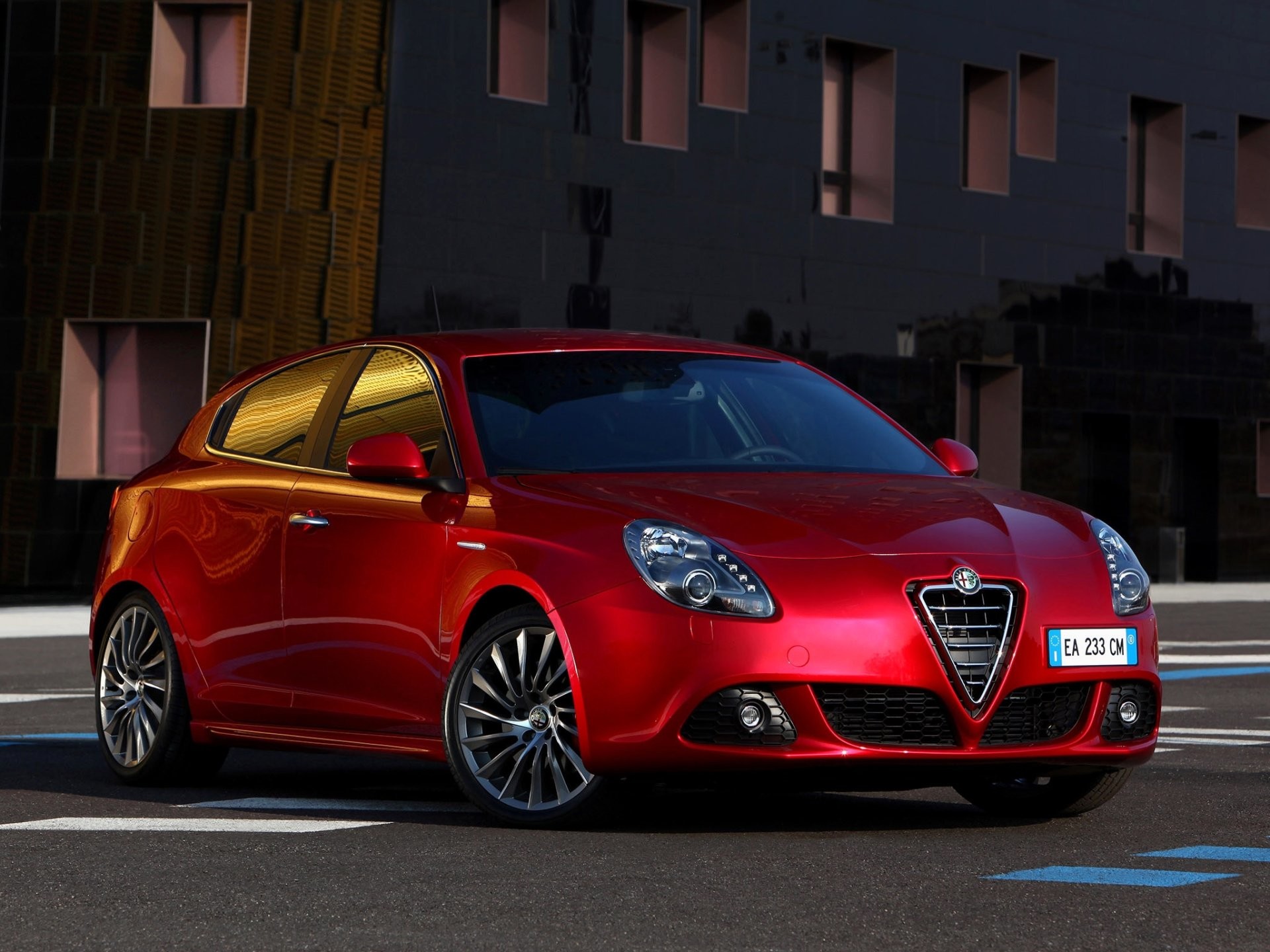 Alfa Romeo Giulietta (940), Rosso, Città, Full HD, sfondo per iPad e tablet