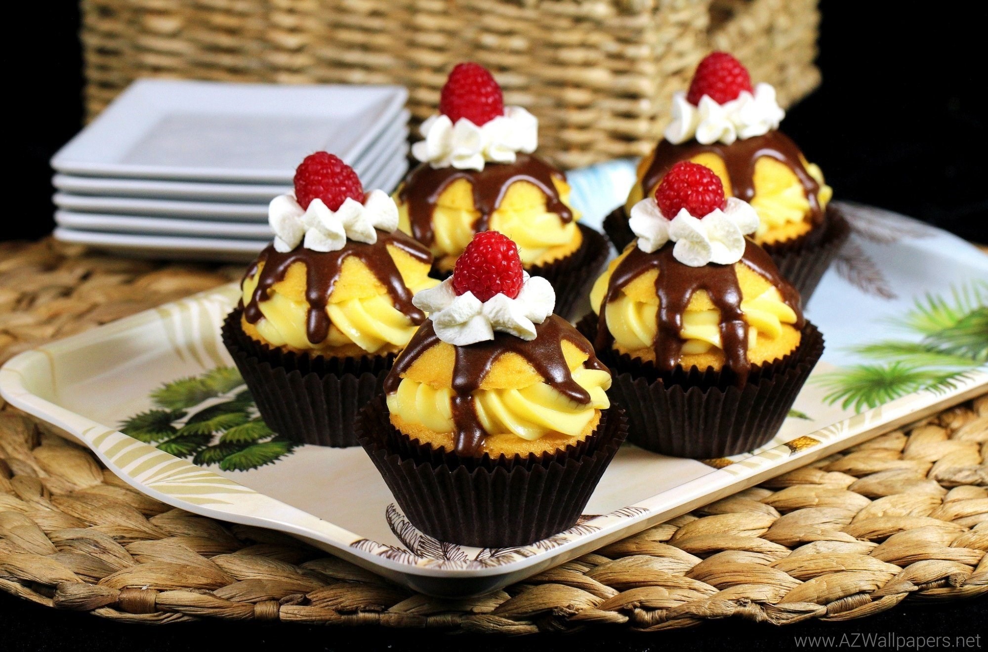 Cupcake, Lamponi, Cioccolato, Dolci, Full HD, sfondo Windows 11