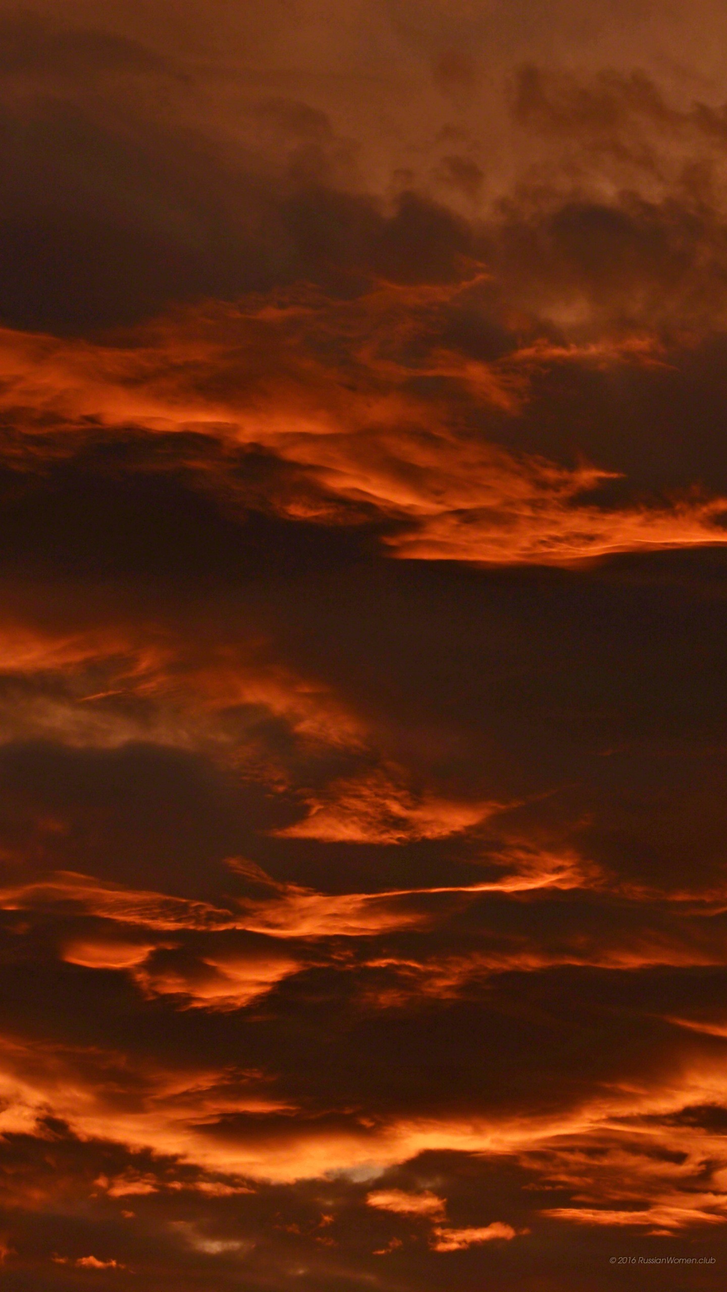 Nuvole, Tramonto, Cielo infuocato, wallpaper per iPhone e Android