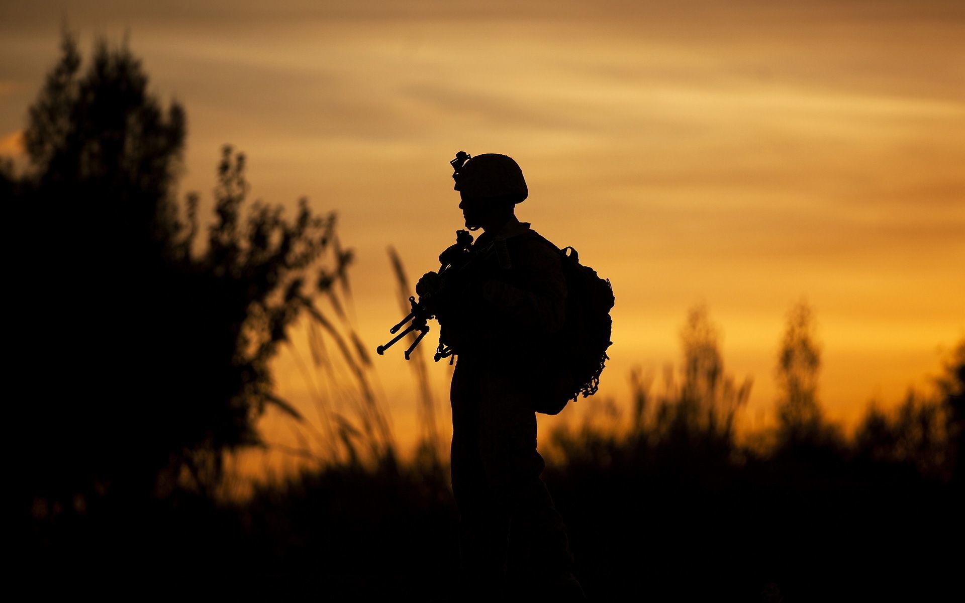 Soldato, Silhouette, Tramonto, Erba, Full HD, sfondo per PC e portatile