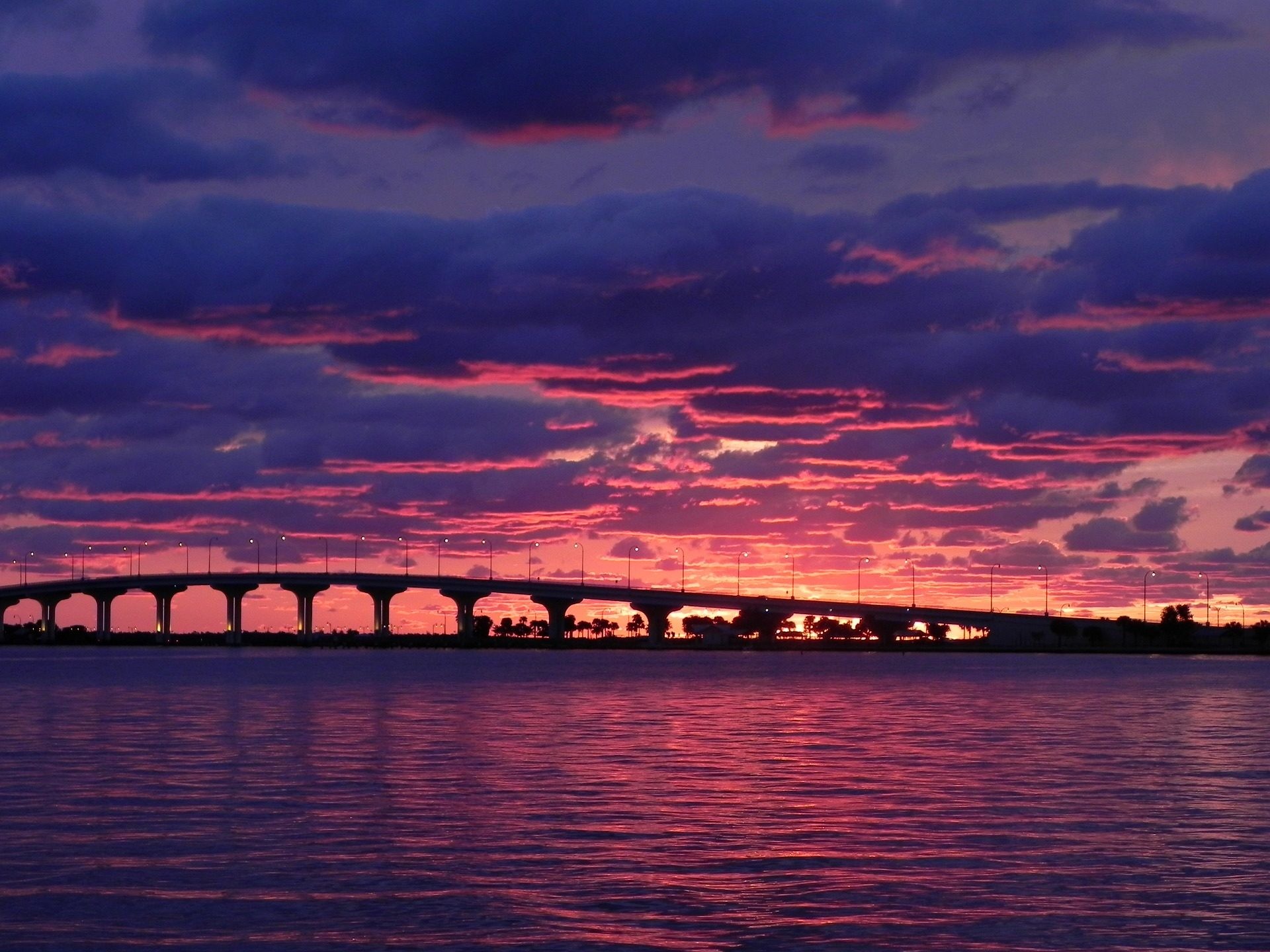 Tramonto, Ponte, Nuvole, Cielo viola, Riflesso, Full HD, sfondo per iPad e tablet