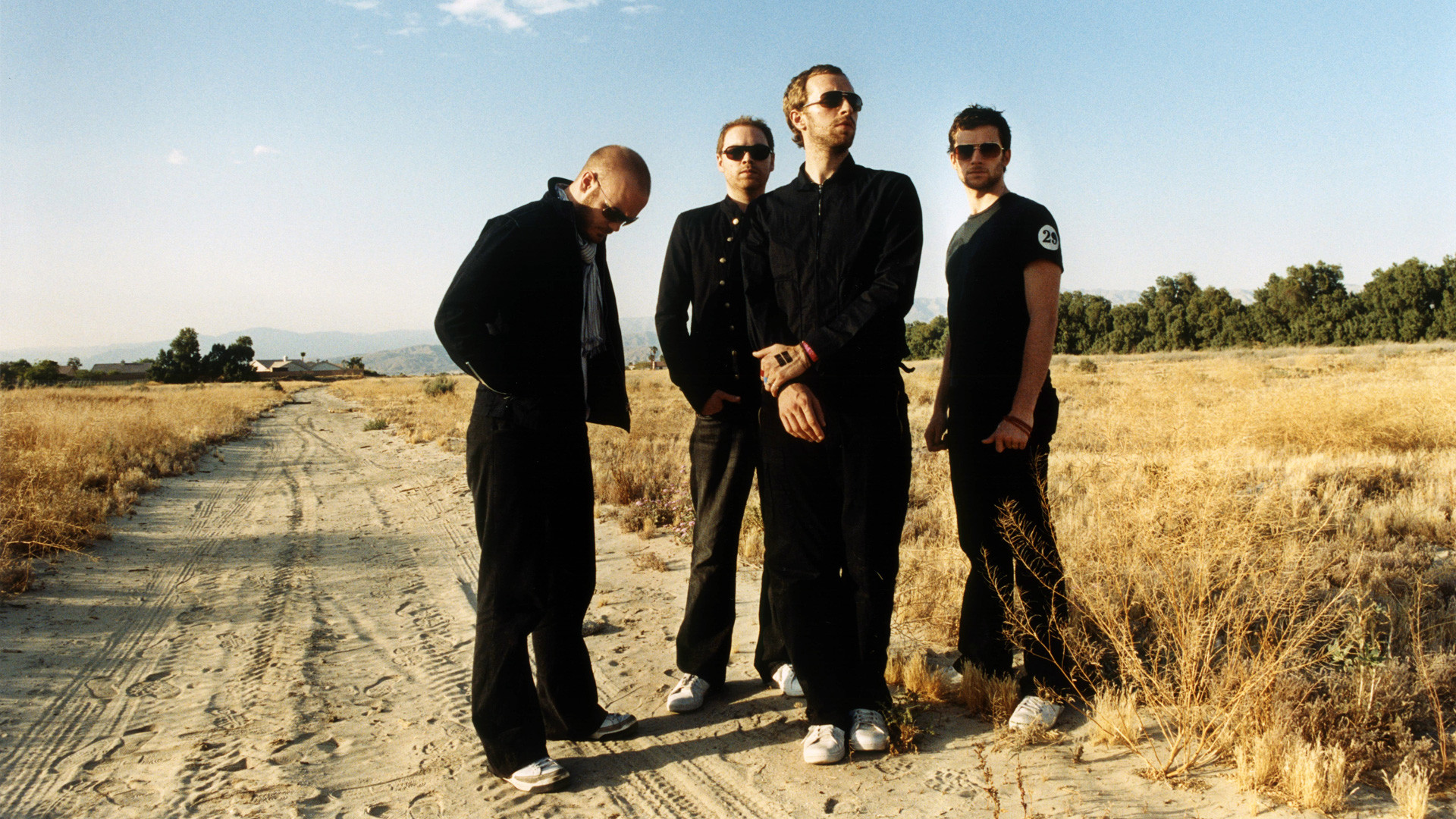 Coldplay, Gruppo, Strada sterrata, Campagna, Full HD, sfondo desktop