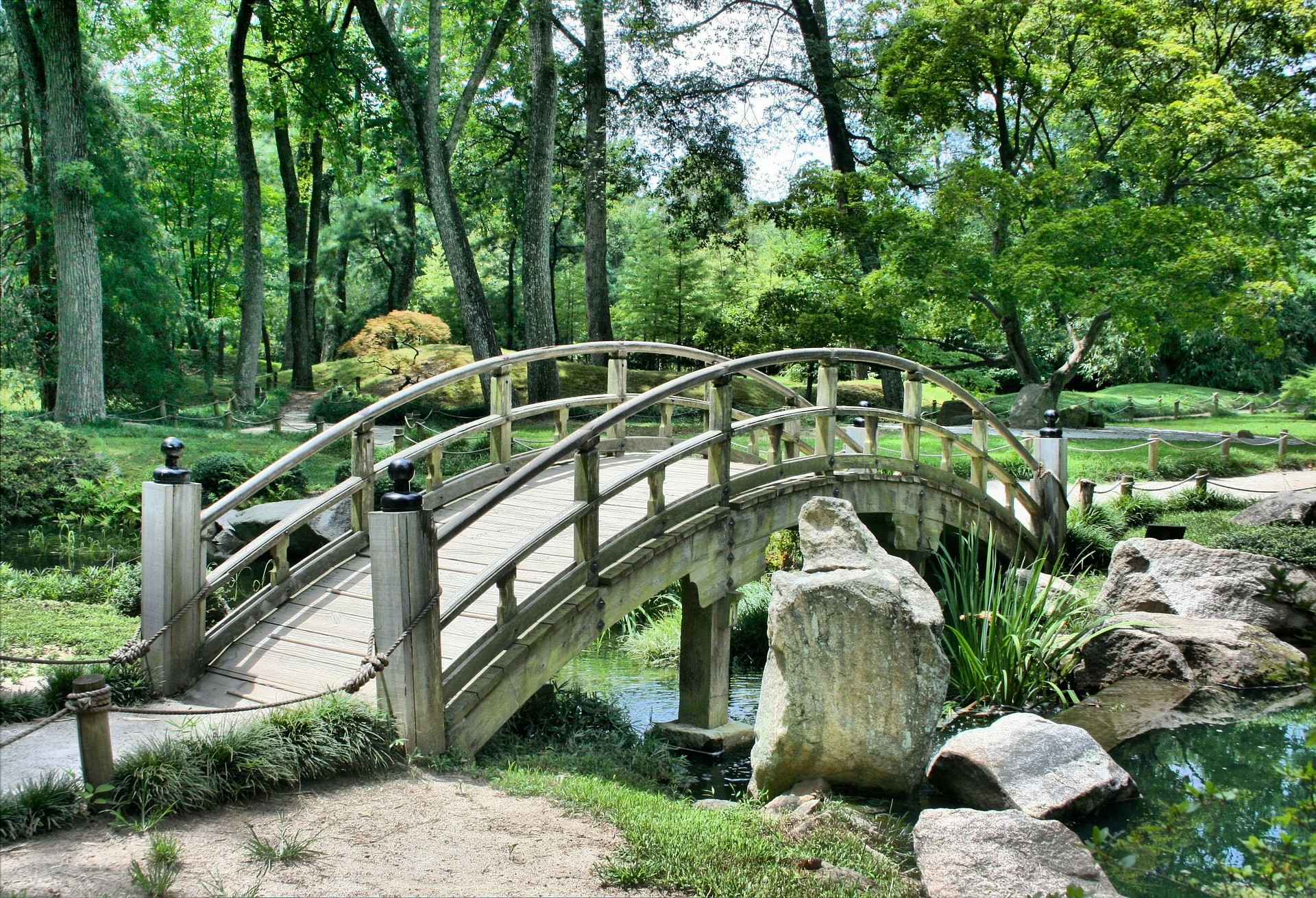 Giardino giapponese, Ponte ad arco, Zen, Bosco, Full HD, sfondo Windows 11