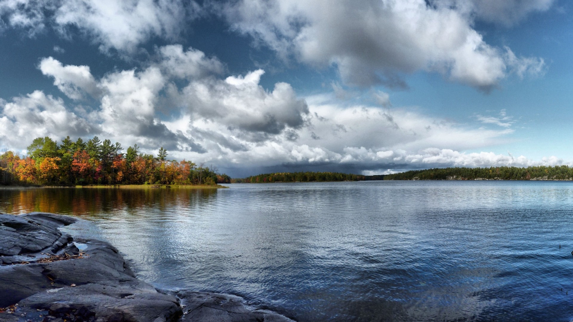 Lago, Nuvole, Bosco autunnale, Rocce, Full HD, sfondo per portatile