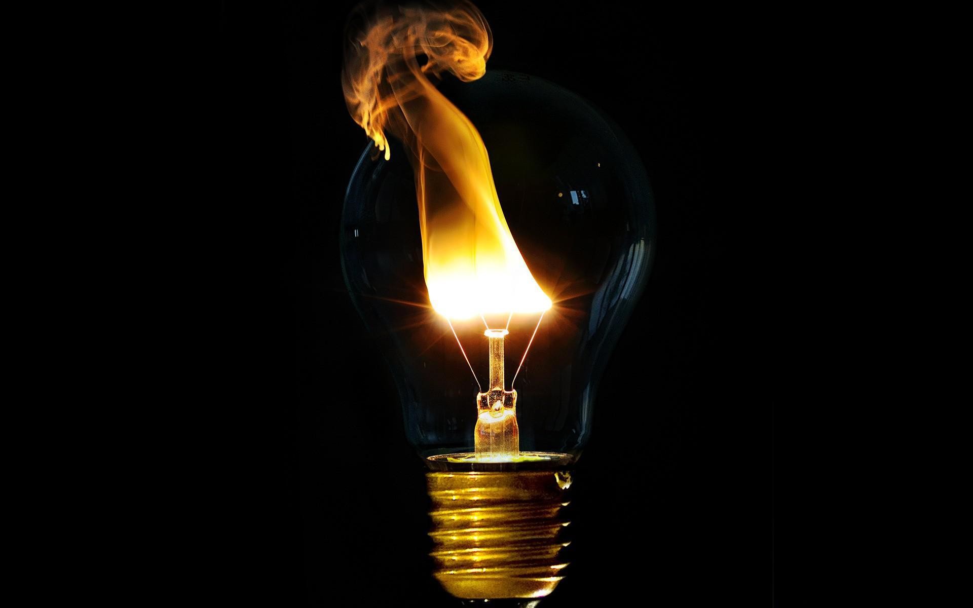 Lampadina, Fiamma, Fuoco, Sfondo nero, 16:10 Full HD, wallpaper widescreen