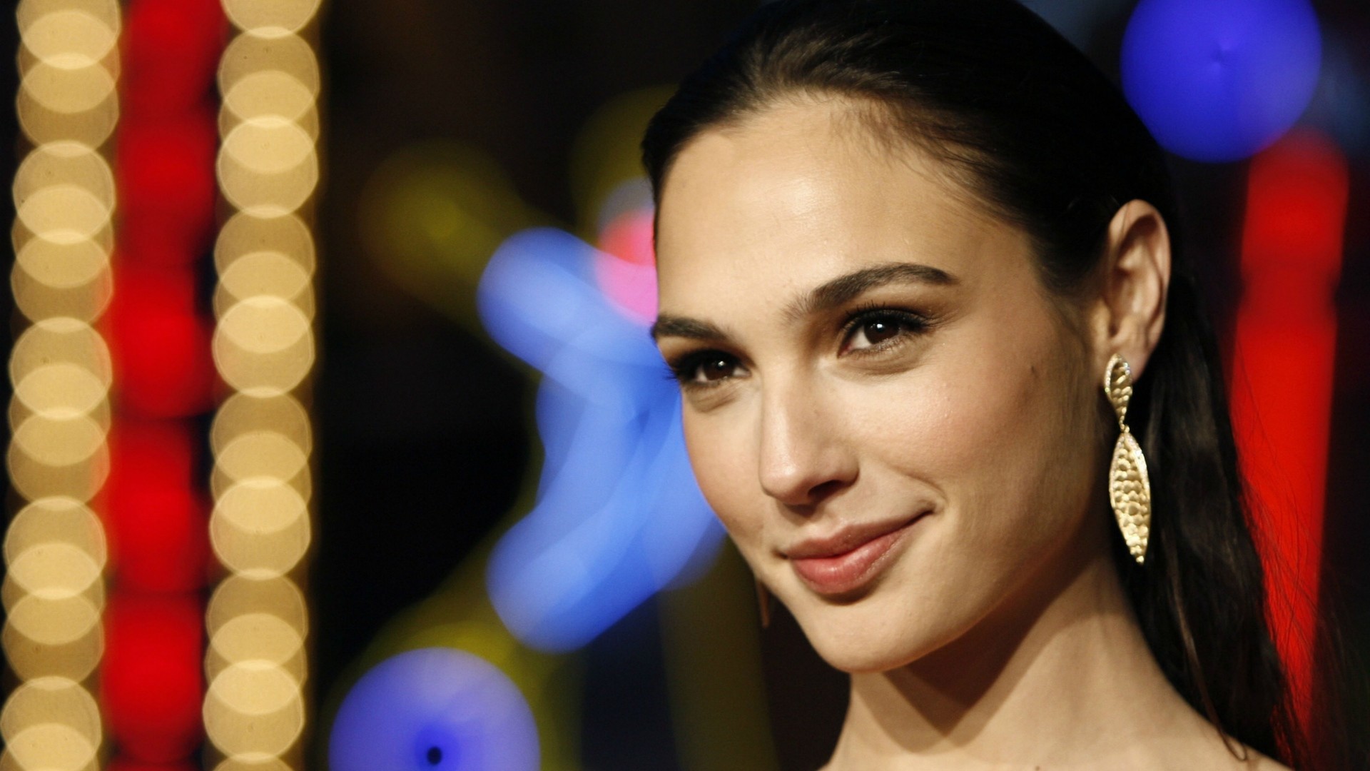Gal Gadot, Bokeh, Luci colorate, Sorriso, 1920x1080, immagine di sfondo