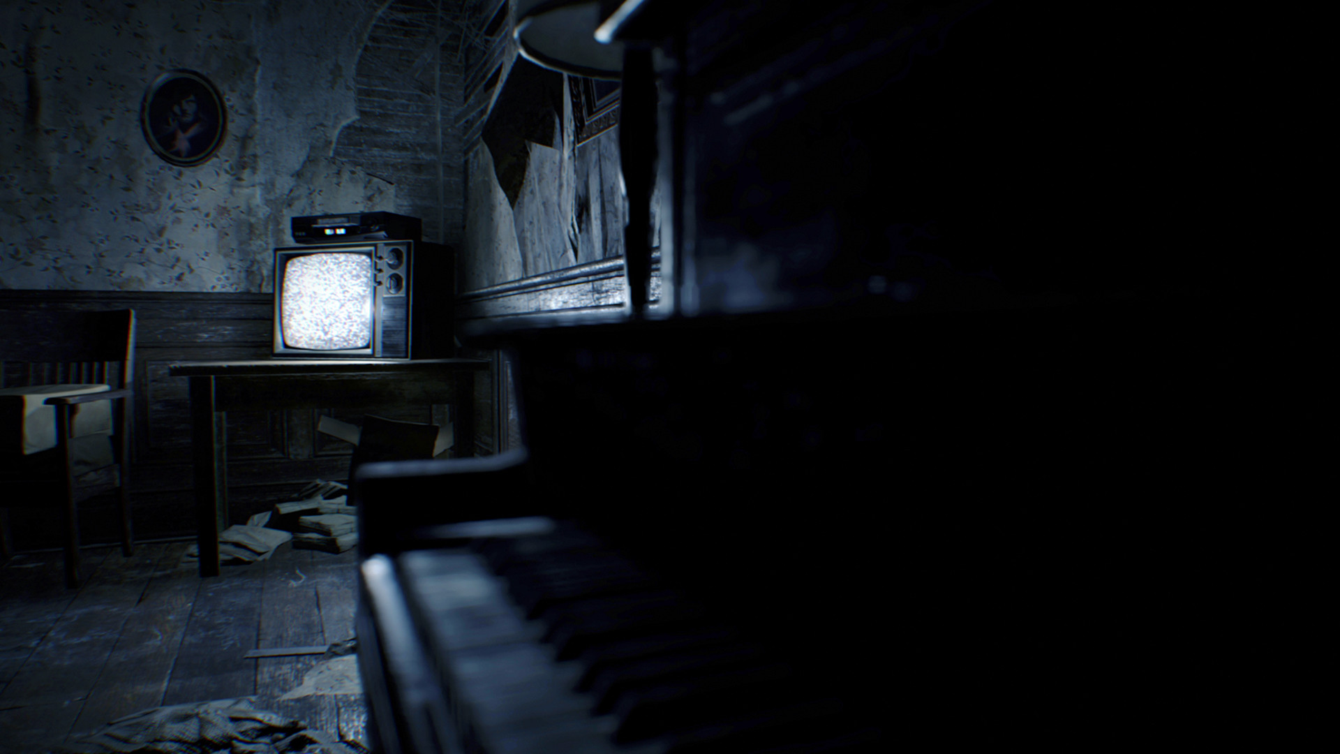 Resident Evil 7: Biohazard, Televisore, Pianoforte, Buio, Horror, wallpaper 1920x1080