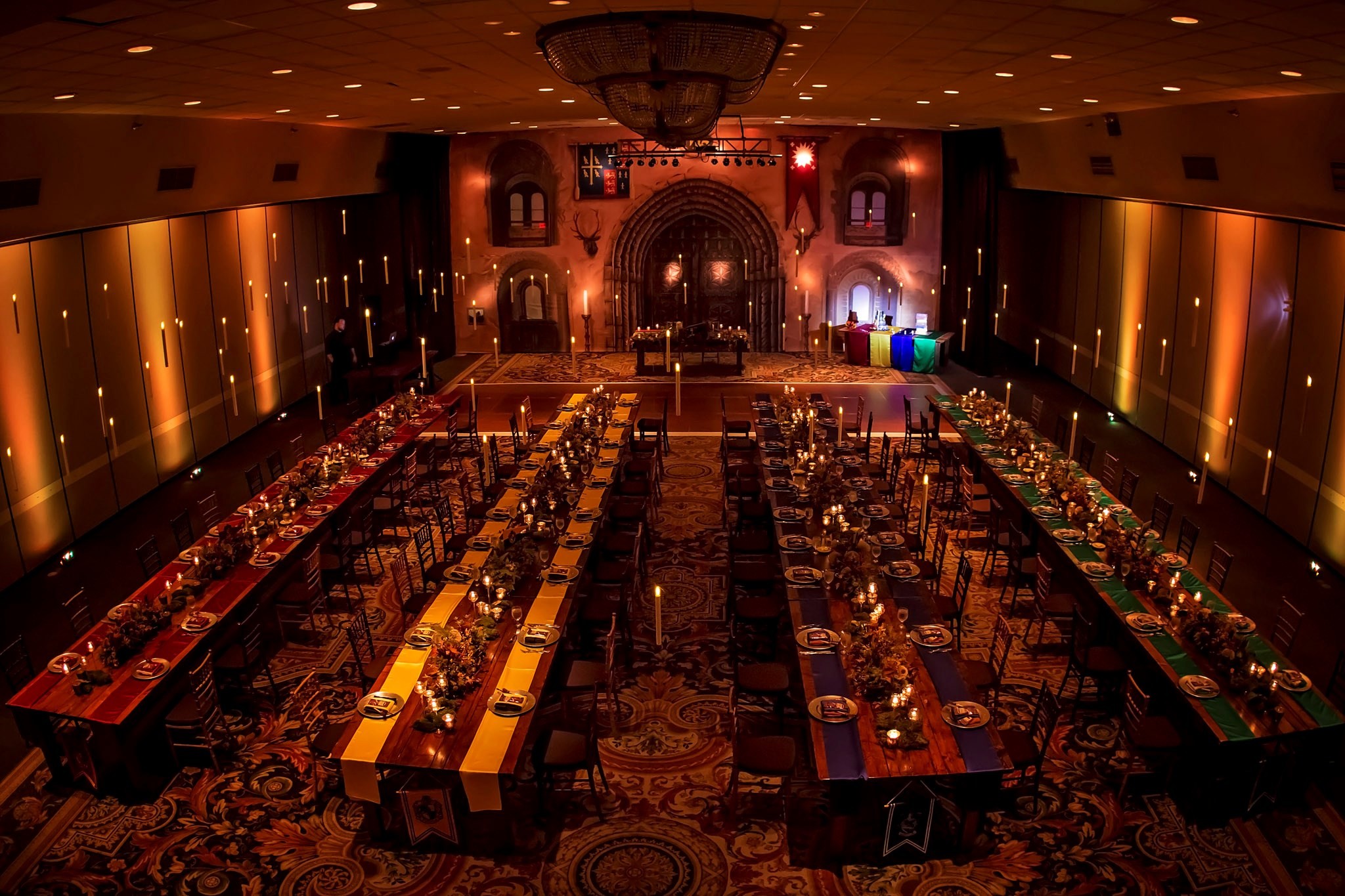 Sala Grande, Hogwarts, Harry Potter, Interno, Luci calde, Full HD, sfondo desktop