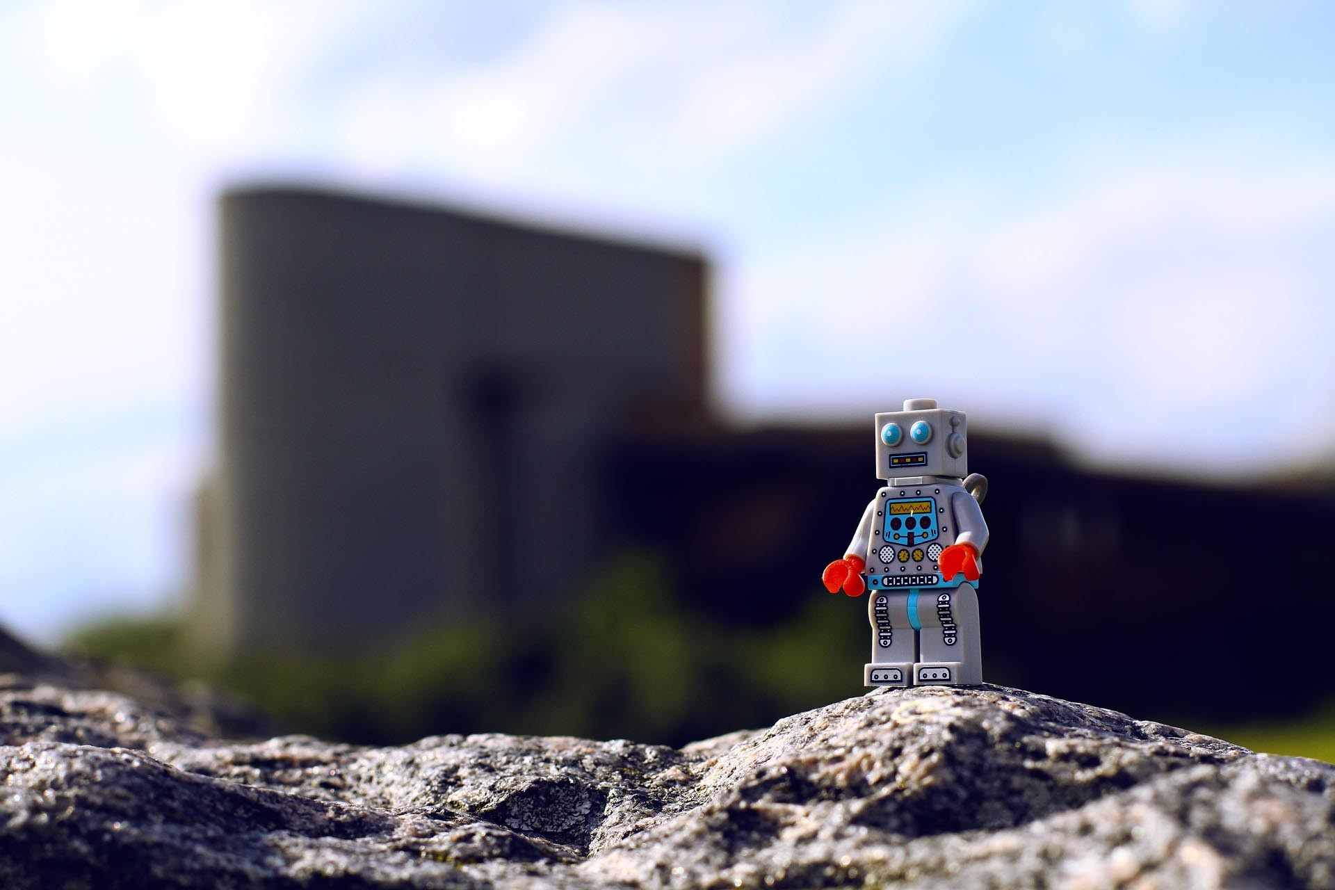 Robot giocattolo, Lego, Roccia, Bokeh, Full HD, sfondo desktop