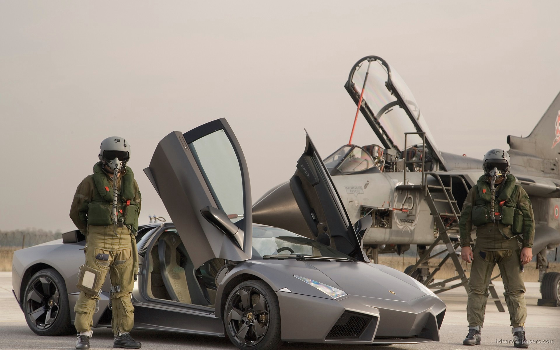 Lamborghini Reventón, Panavia Tornado, Piloti, Caccia, Aeroporto, sfondo widescreen Full HD