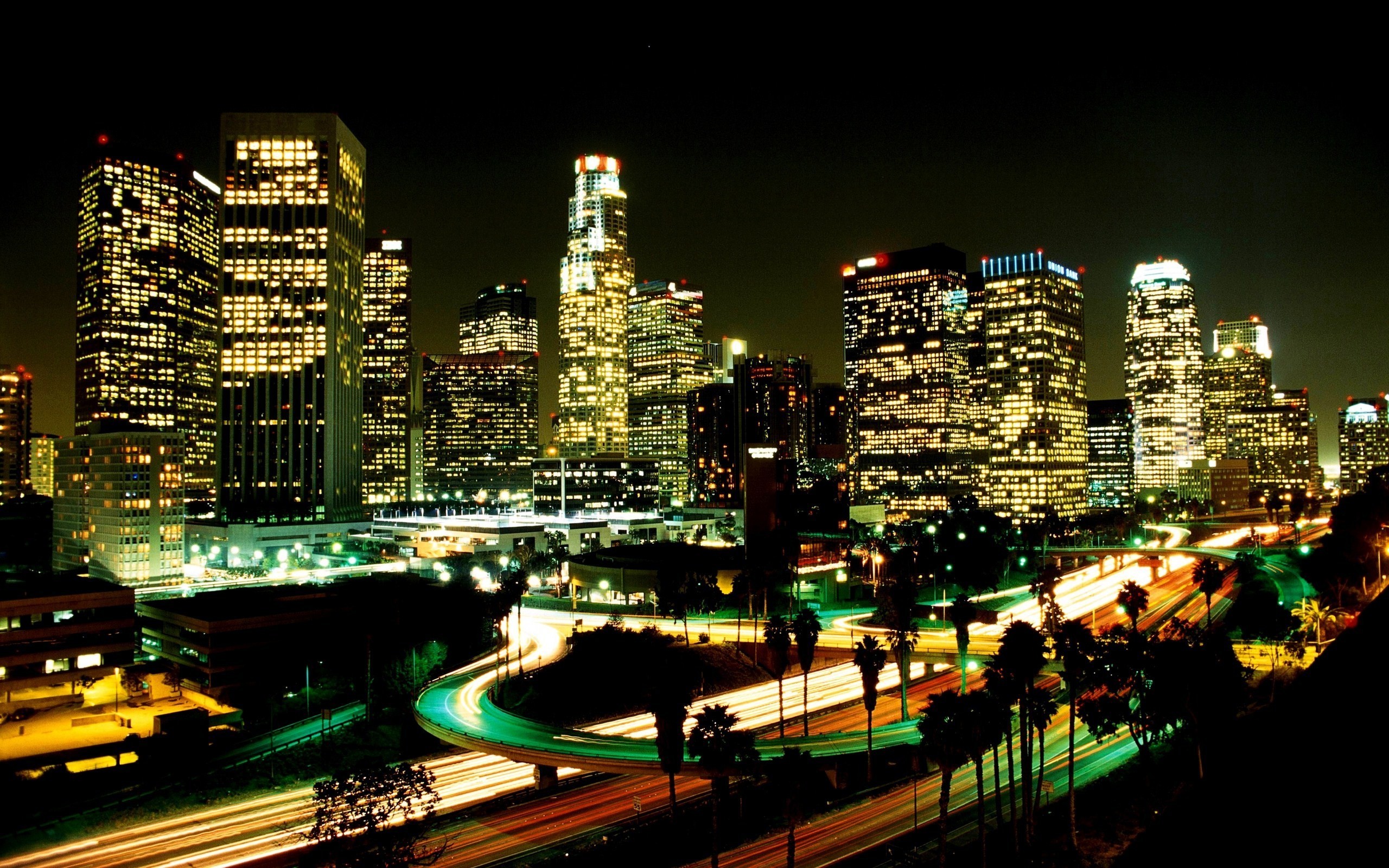 Downtown Los Angeles, Notte, Autostrada, Grattacieli, Palme, 16:10 2K, sfondo widescreen